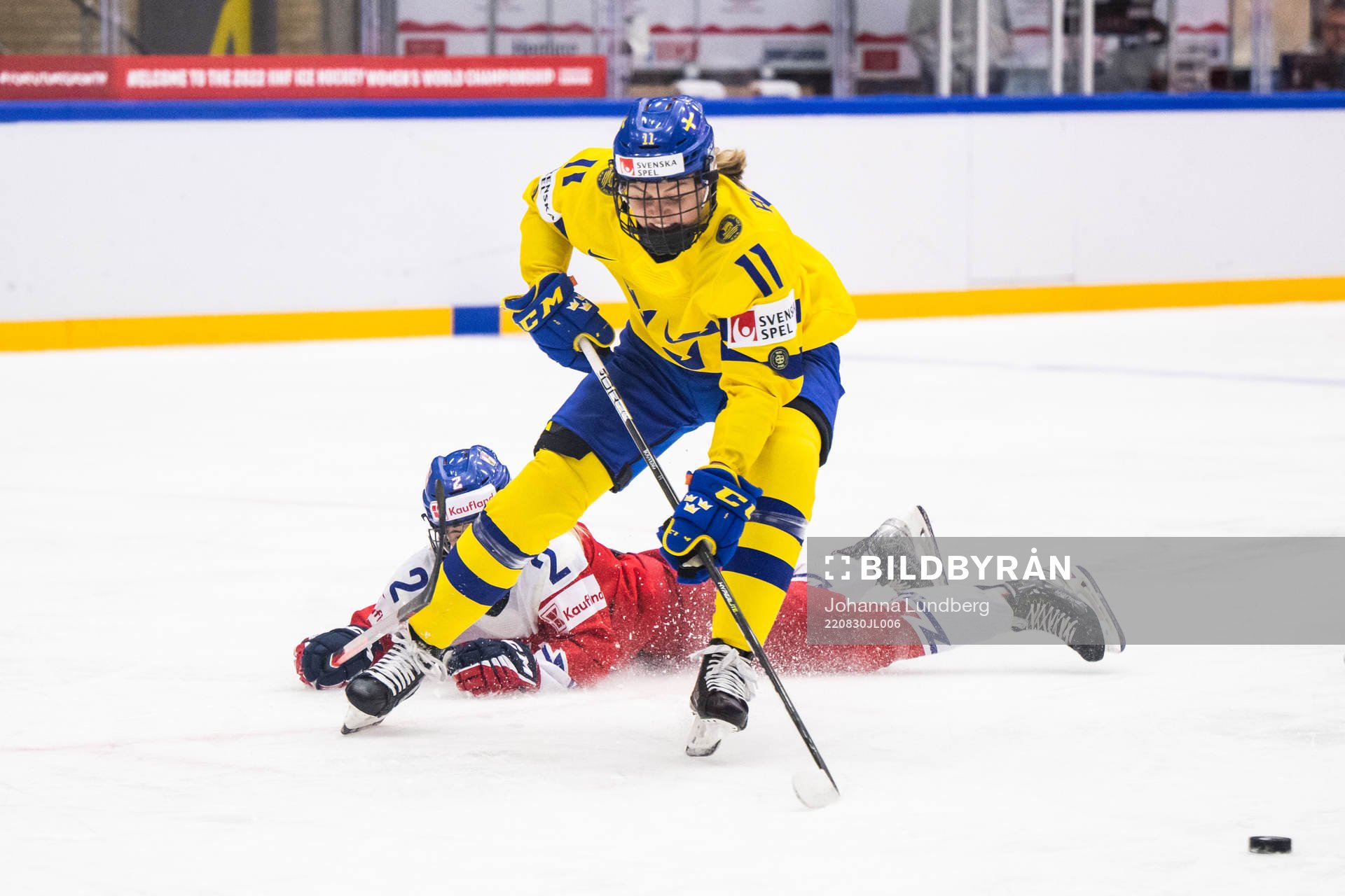 Josefin Bouveng of Sweden and Aneta Tejralova of Czech