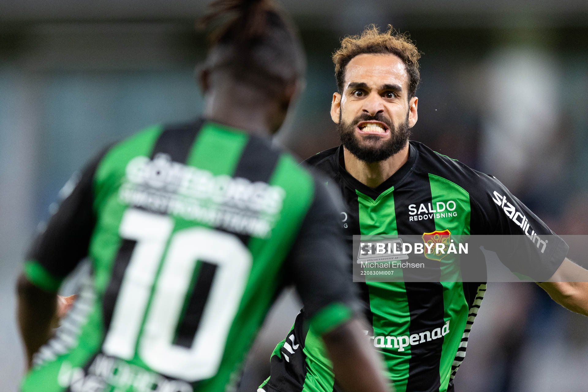 GAIS Mervan Celik jublar ihop med Michael Kargbo efter 3-1 under fotbollsmatchen i Svenska Cupen mellan GAIS och Värnamo den 30 augusti 2022 i Göteborg.
