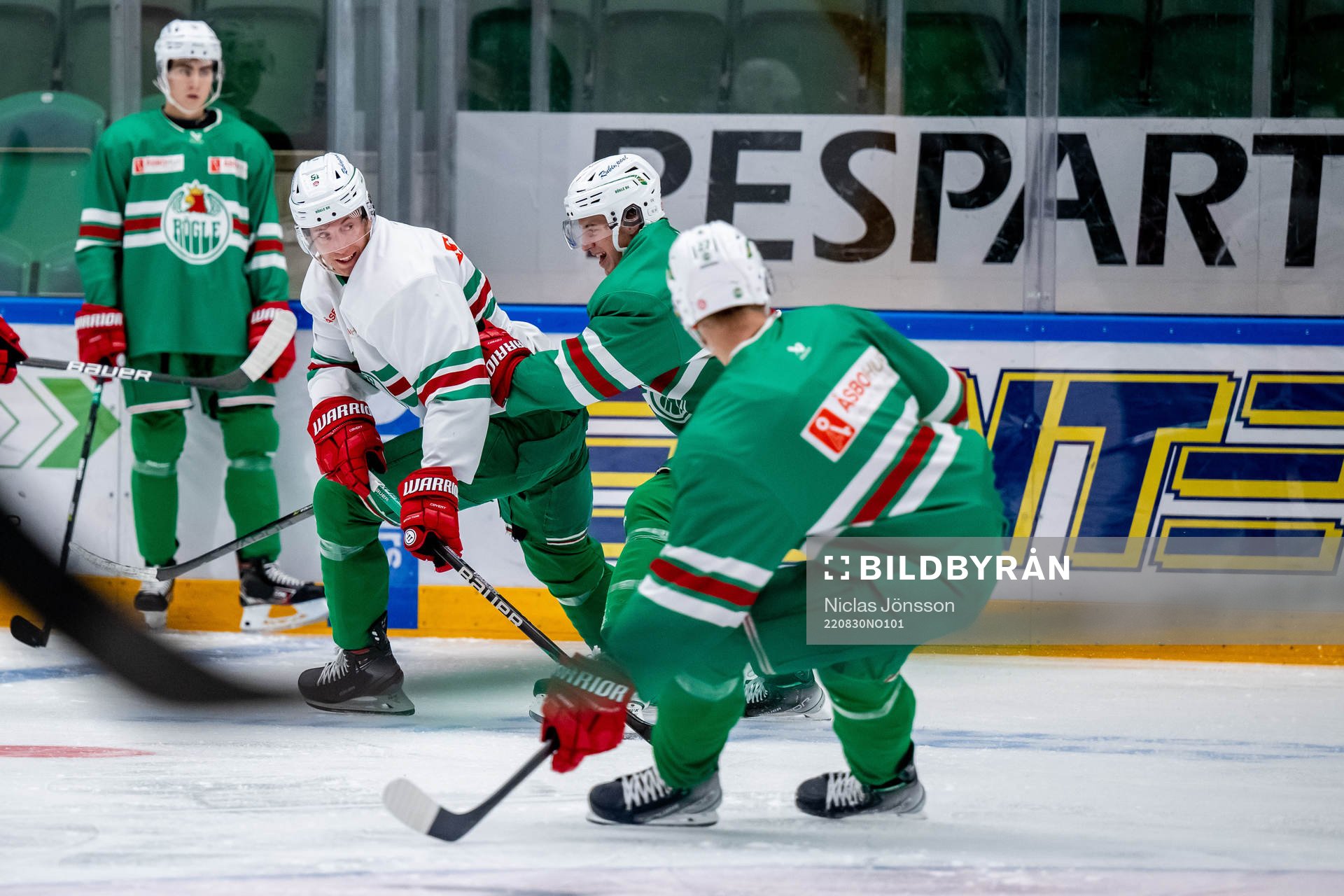 Rögles Adam Tambellini  och William Wallinder