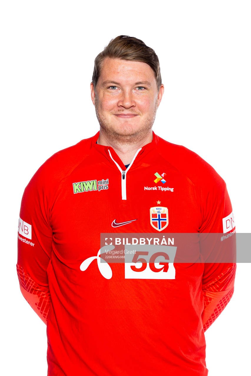 Marius Eriksrud, masseur of the Norwegian women’s