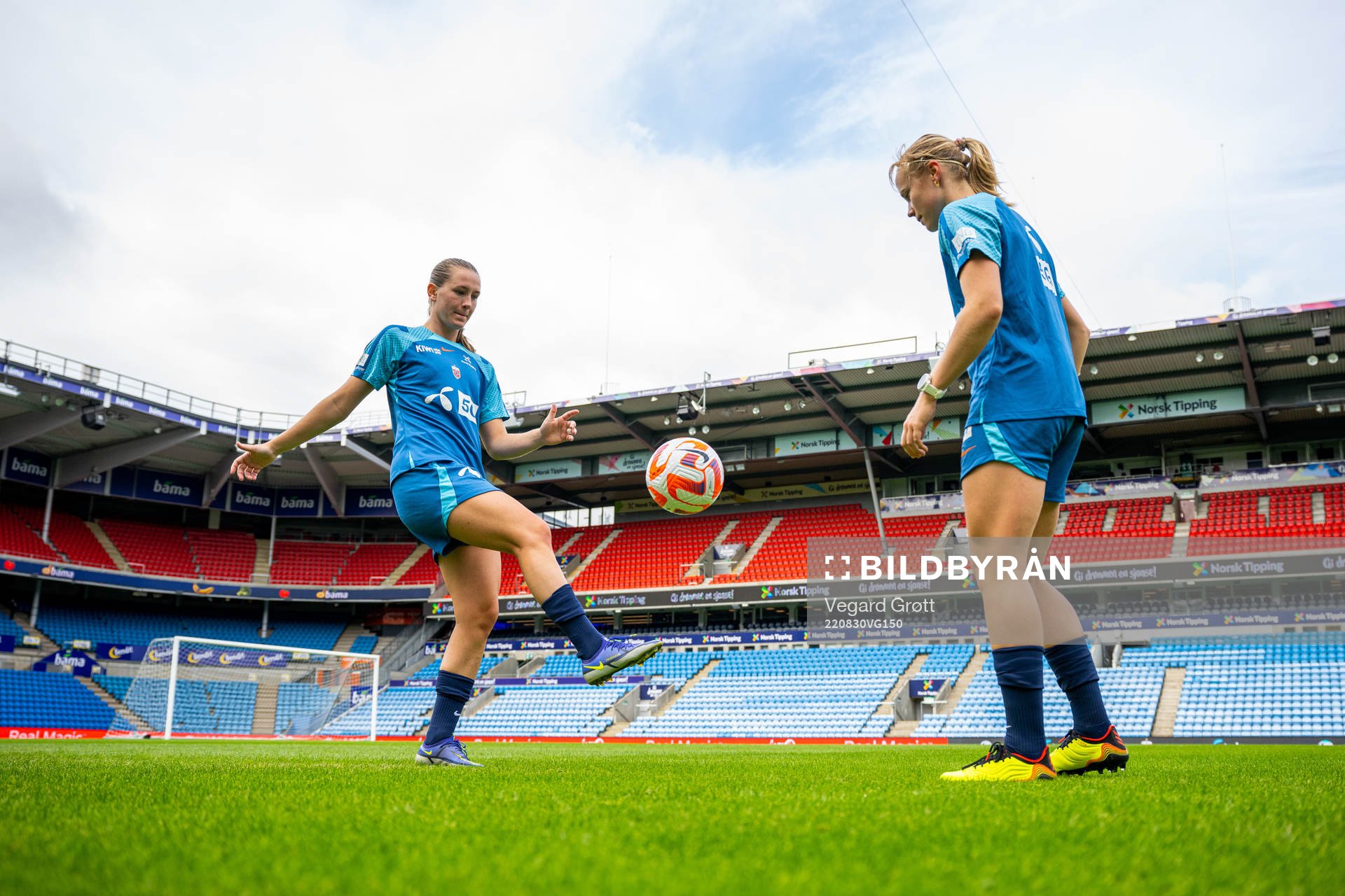 Elisabeth Terland and Julie Blakstad of the Norwegian