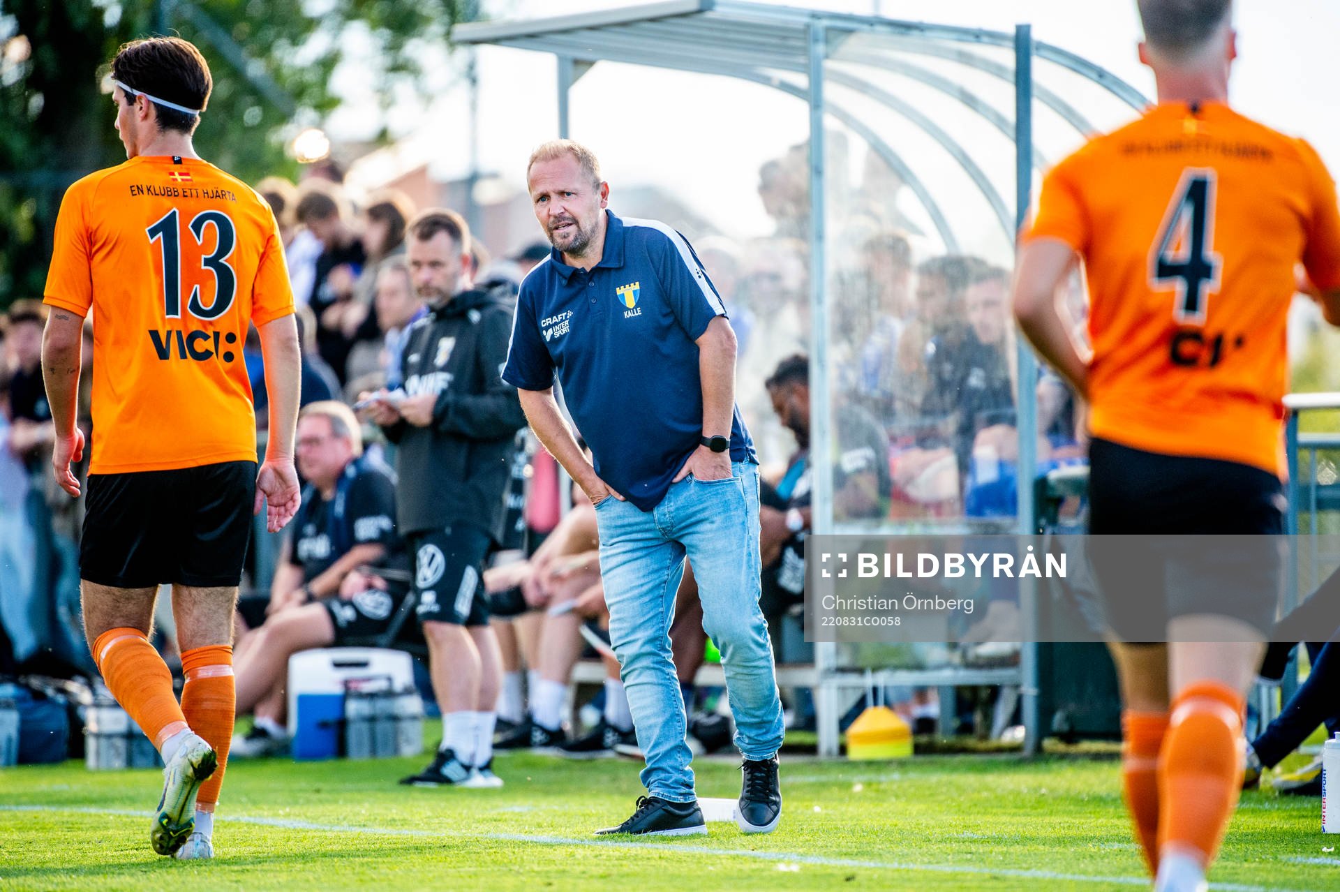 Torns tränare Richard Ringhov under fotbollsmatchen i Svenska Cupen mellan Torns IF och IFK Göteborg den 31 augusti 2022 i Stångby.