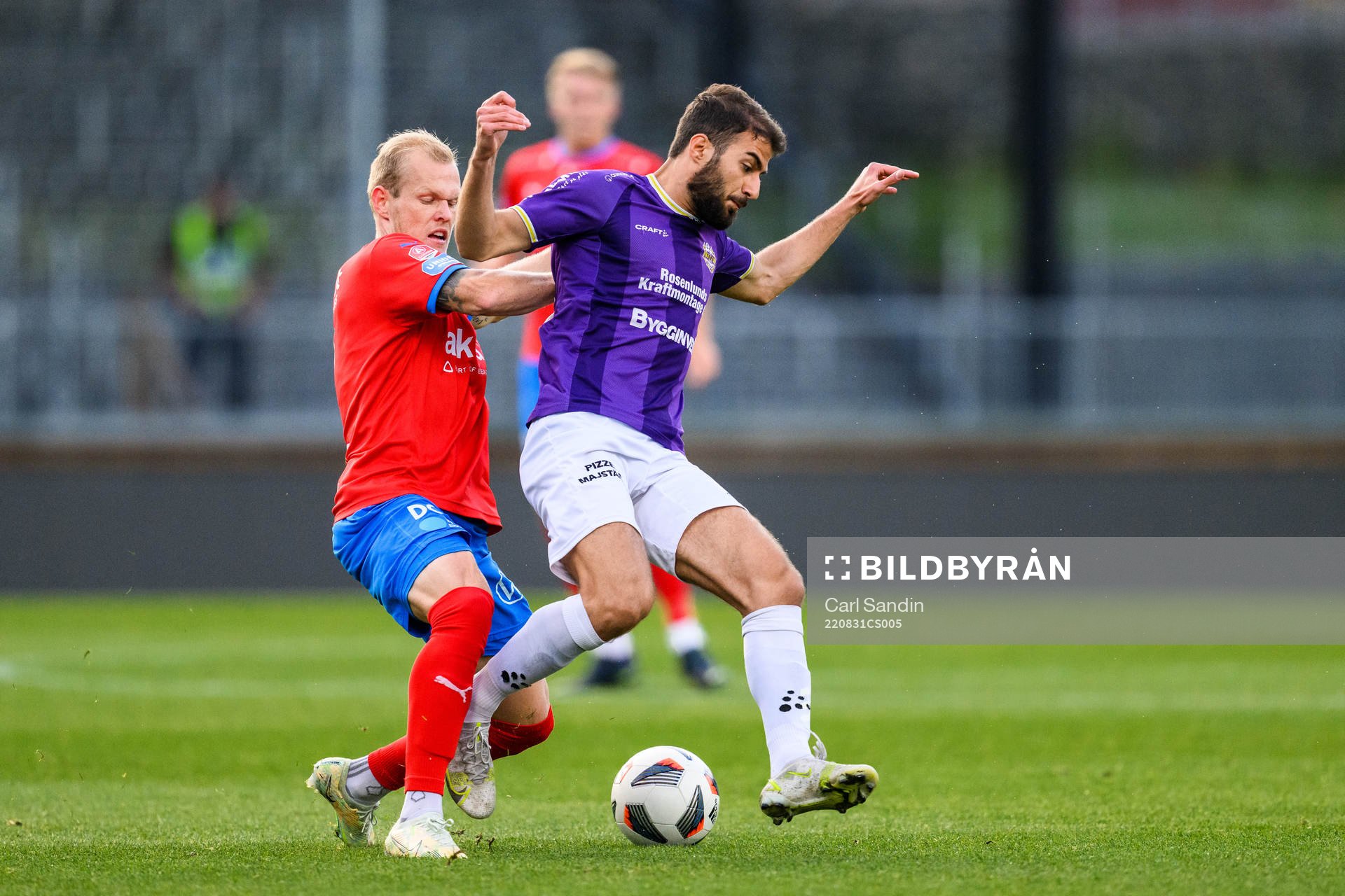 Helsingborgs Philip Rejnhold och IK Tords Anmar Kiwarkis