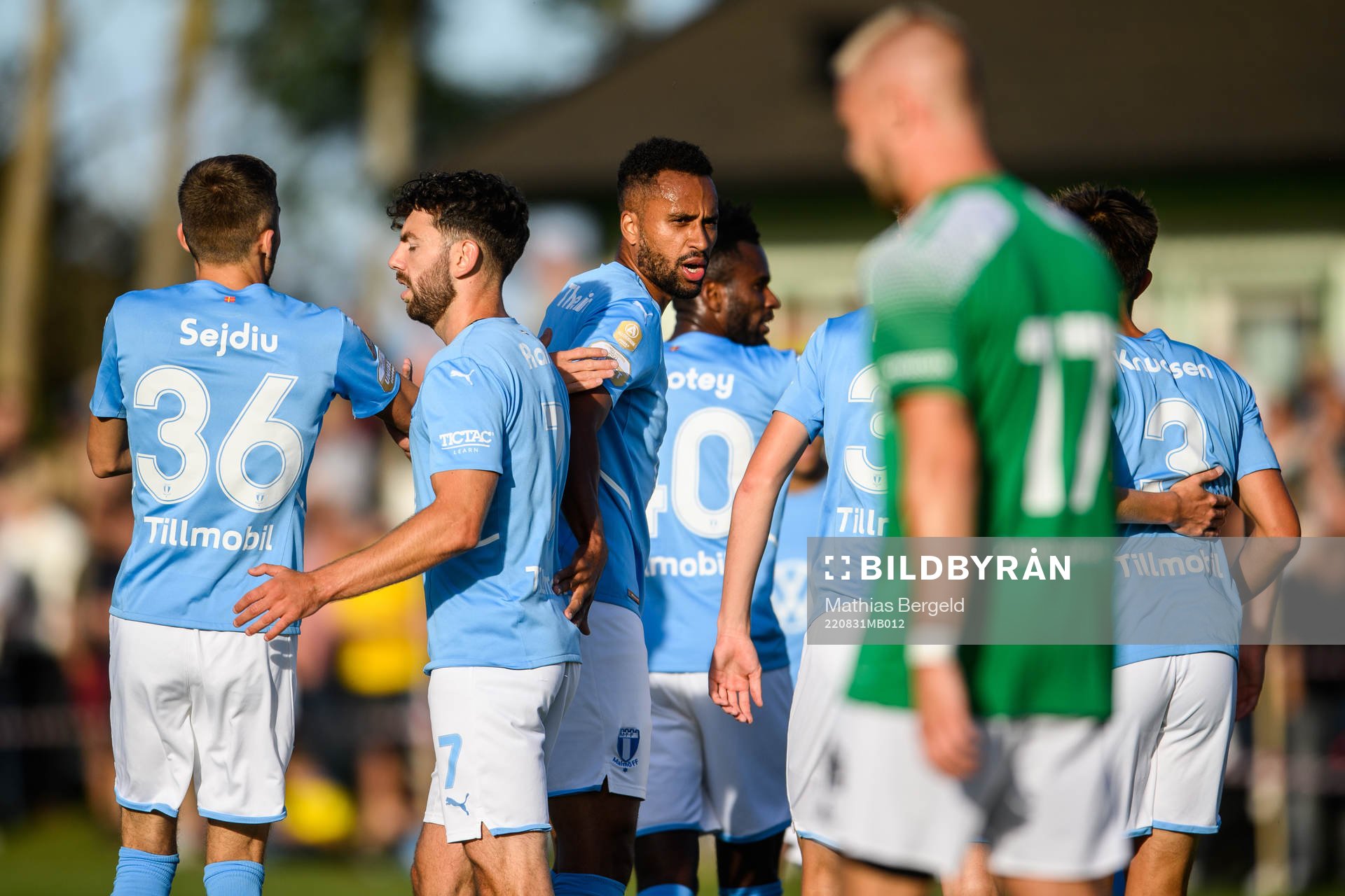 Malmö FFs Isaac Kiese Thelin jublar med lagkamrater