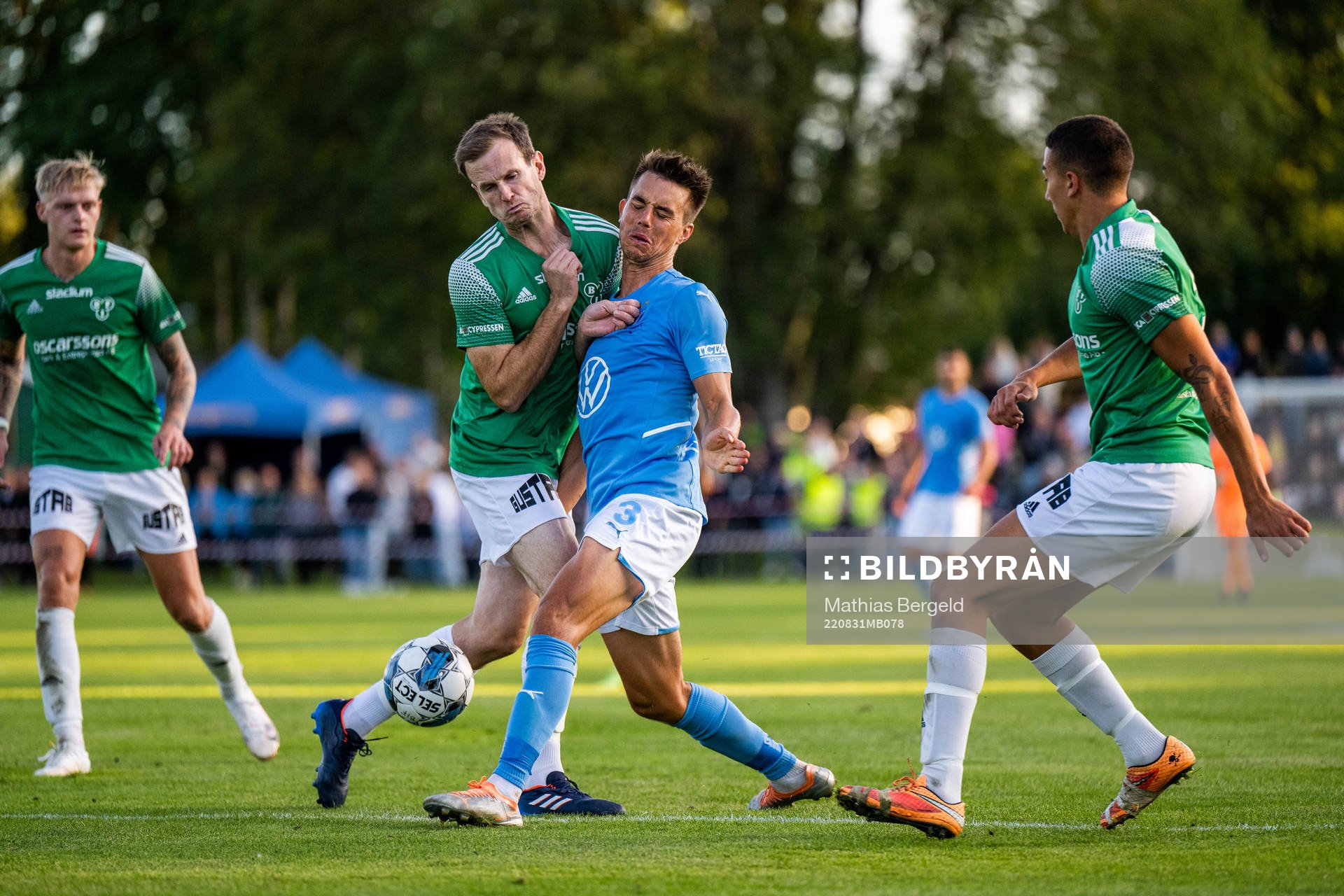 Brålandas Oscar Kristensson och Malmö FFs Jonas Knudsen