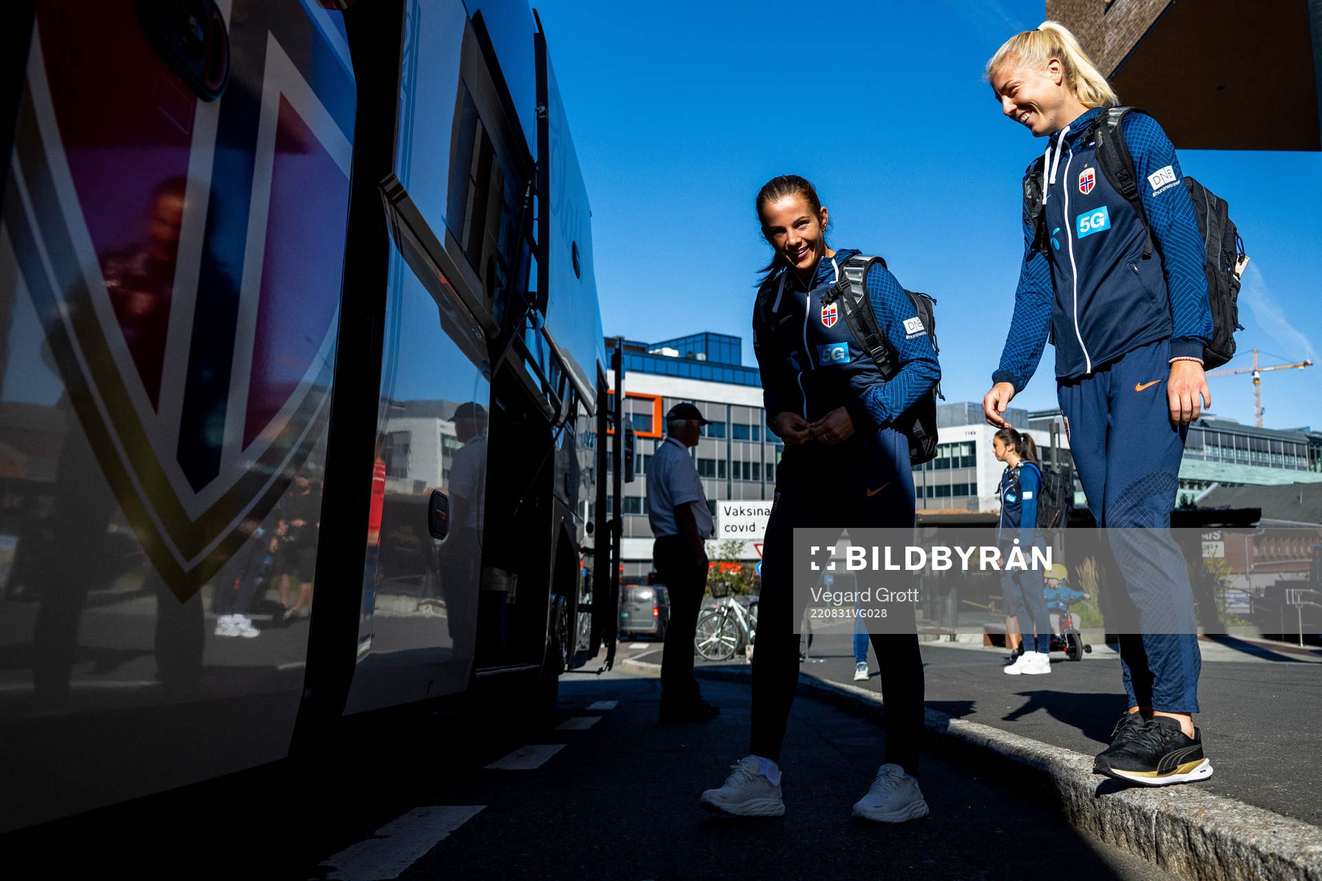 Tuva Hansen and Sophie Román Haug of the Norwegian women's national football team ahead of a training session on August 31, 2022 in Oslo.