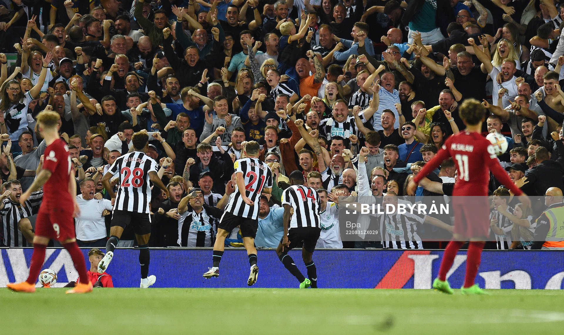 Alexander Isak of Newcastle United celebrates