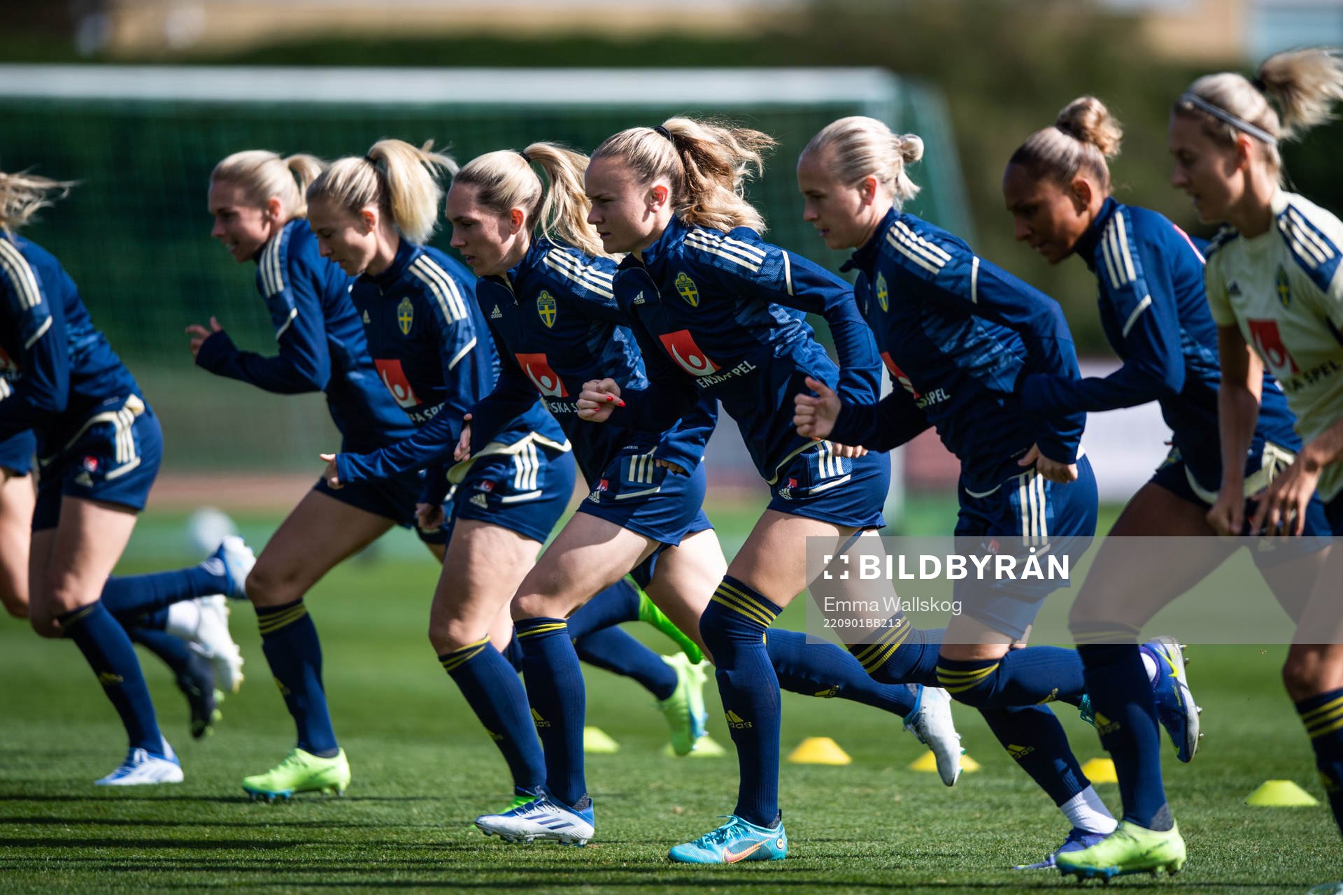 Elin Rubensson, Matilda Vinberg, Filippa Curmark and Madelen Janogy during a training session with the women's national football team on September 1, 2022 in Visby.