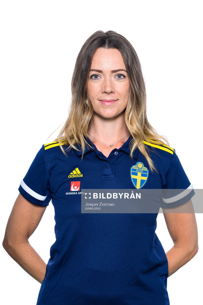 Charlotte Troberg, kommunikatör på Svenska Fotbollförbundet poserar för ett porträtt den 1 september 2022 i Stockholm. 