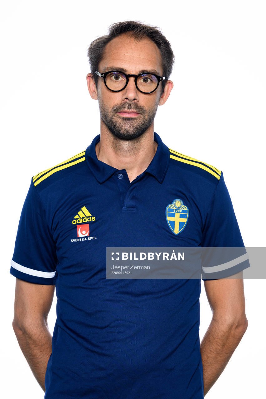 Tobias Tibell, Chef juridik och säkerhet på Svenska