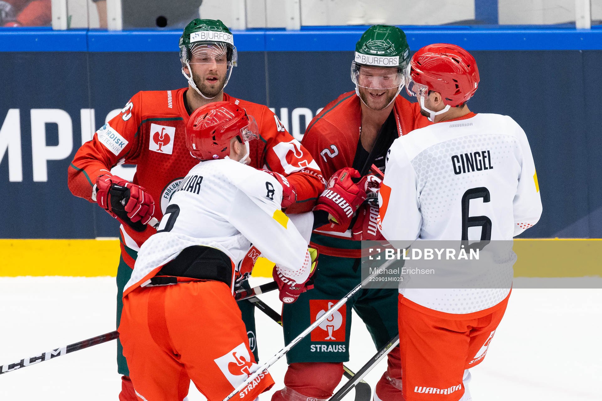 Petteri Lindbohm and Christian Folin of Frölunda and