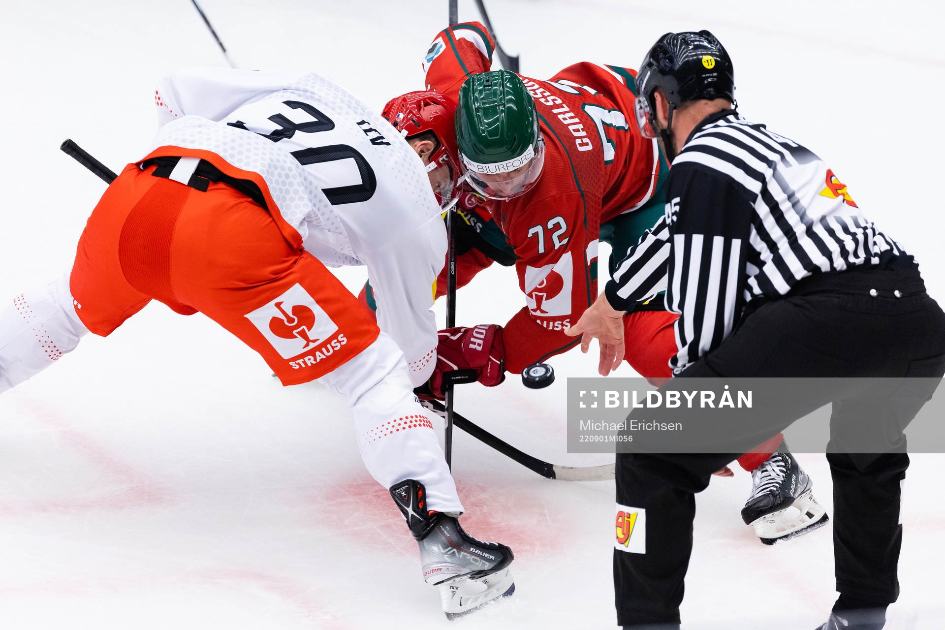 Face off between Jakub Lev of Mountfield and Patrik
