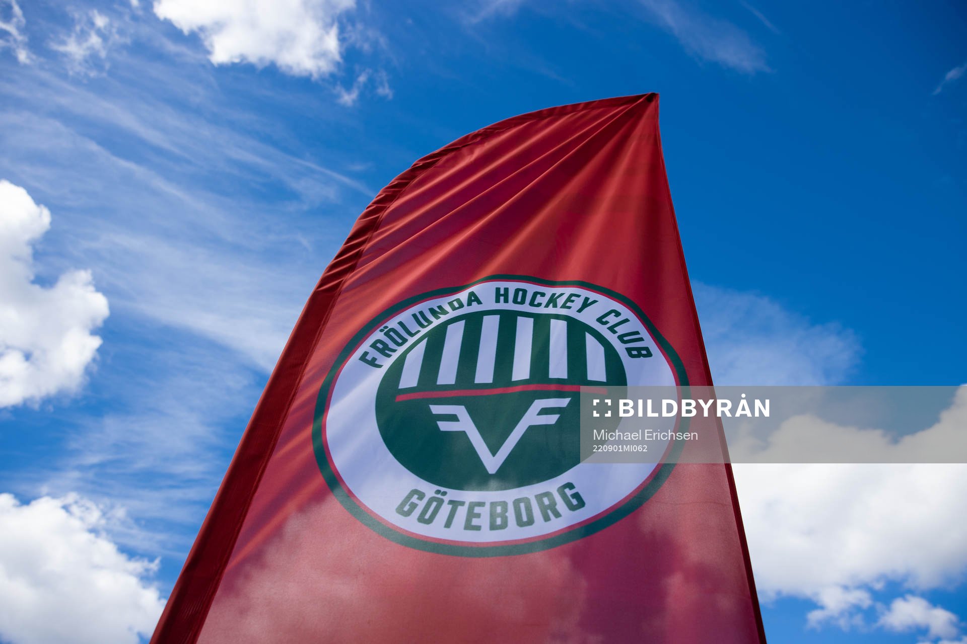 A flag outside the arena Frölundaborg wtih Frölundas club