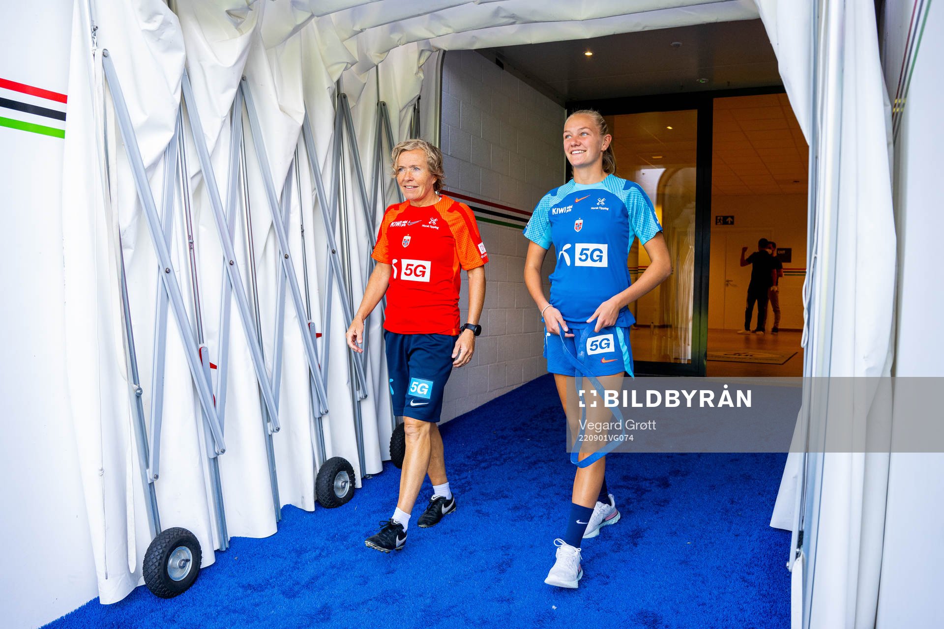 Gunnvor Halmøy, physical coach, and Frida Maanum of the