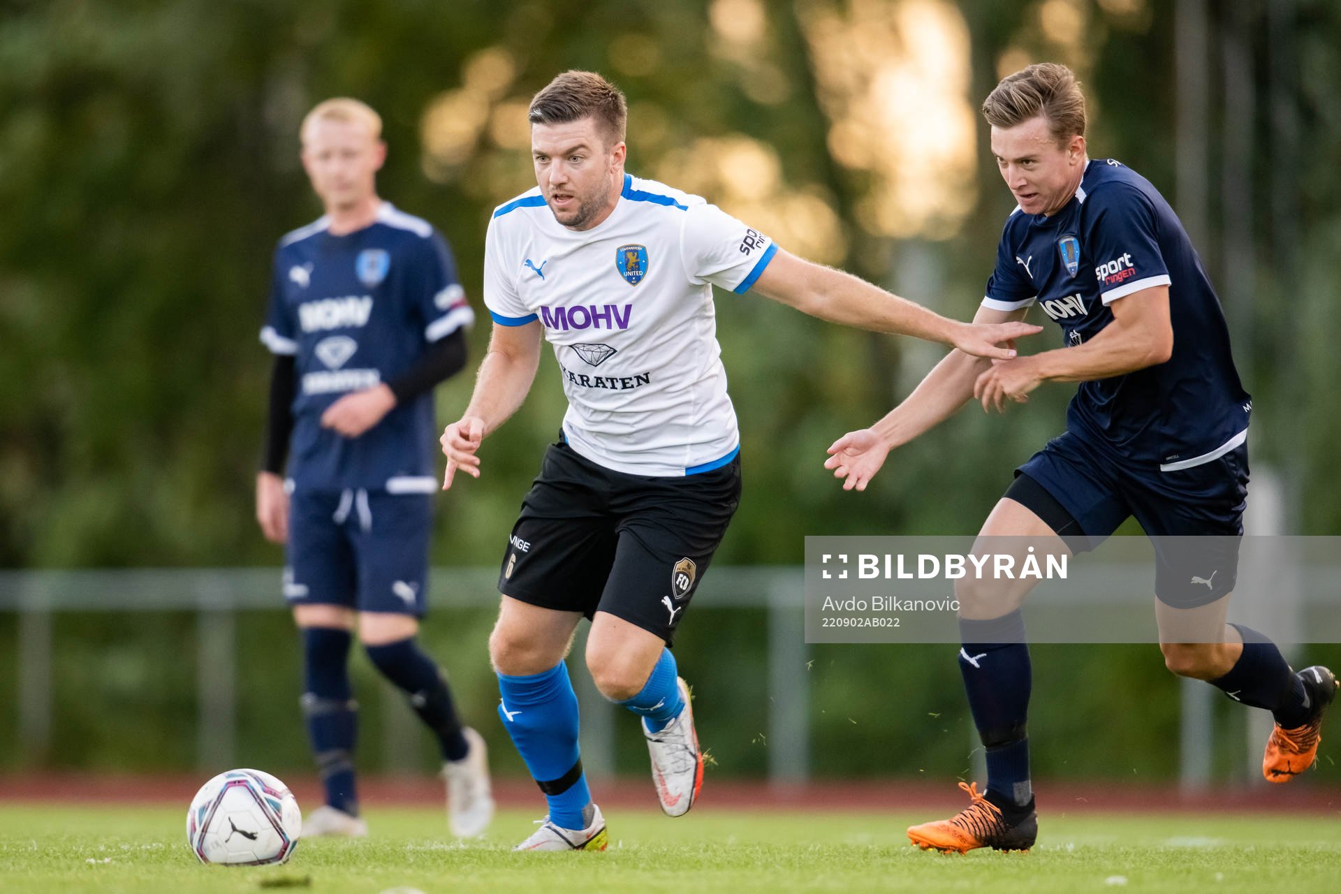 Staffanstorps Viktor Welander jagar Bellevue's Damir