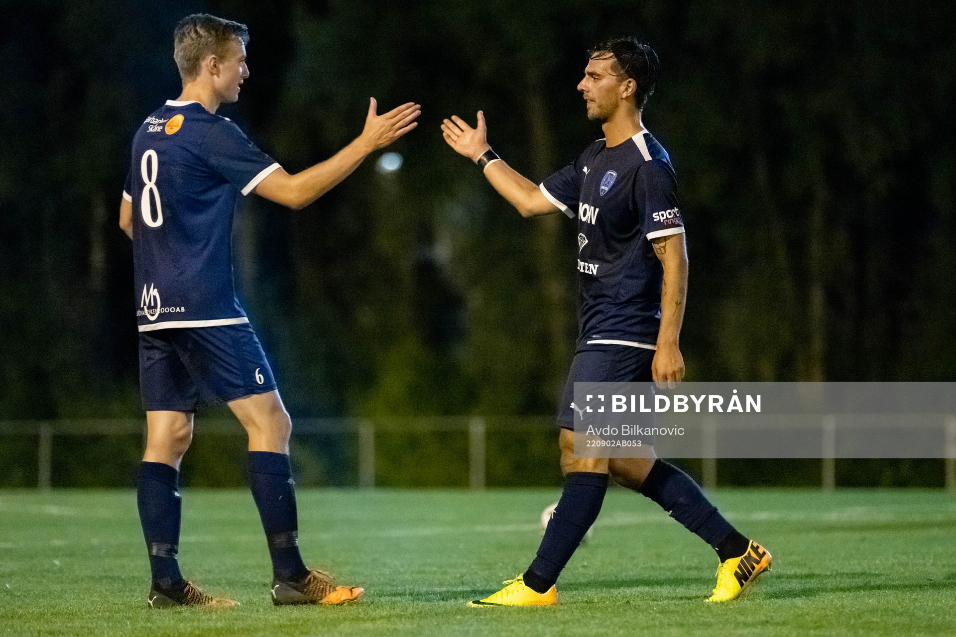 Staffanstorps Martin Silva och Viktor Welander jublar