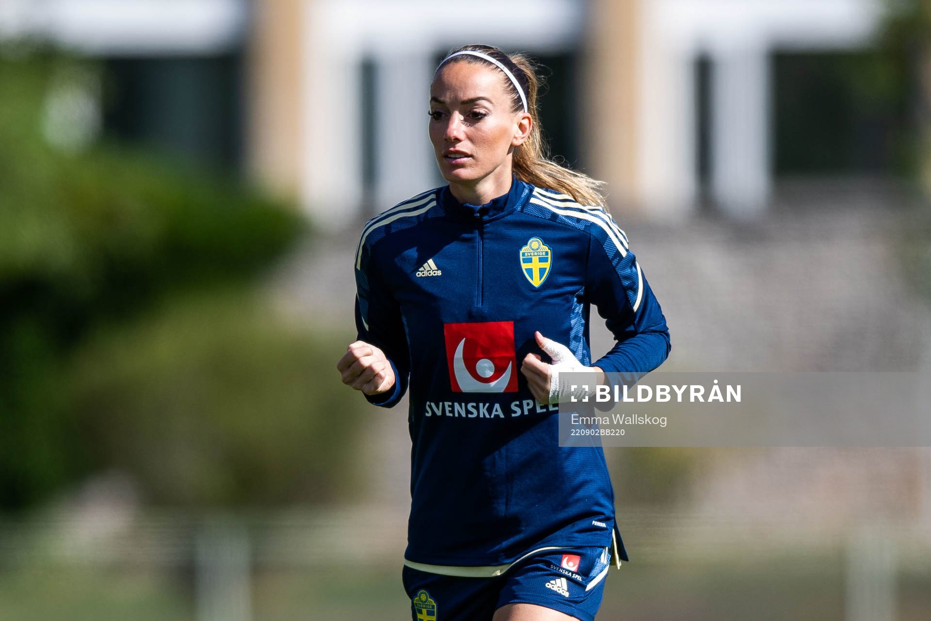 Kosovare Asllani