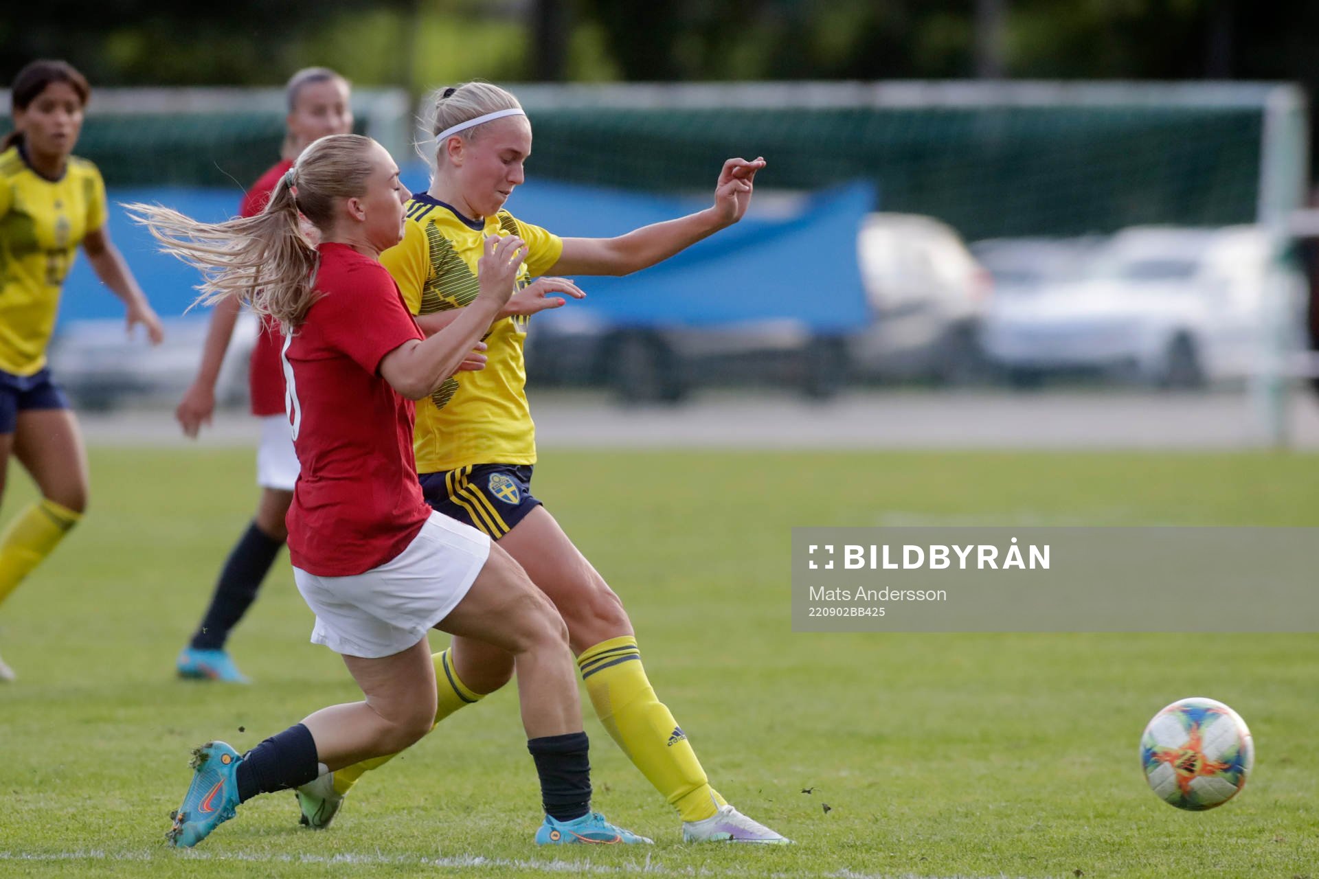 Sveriges Nadine Allard och Norges Julie Aune Jorde