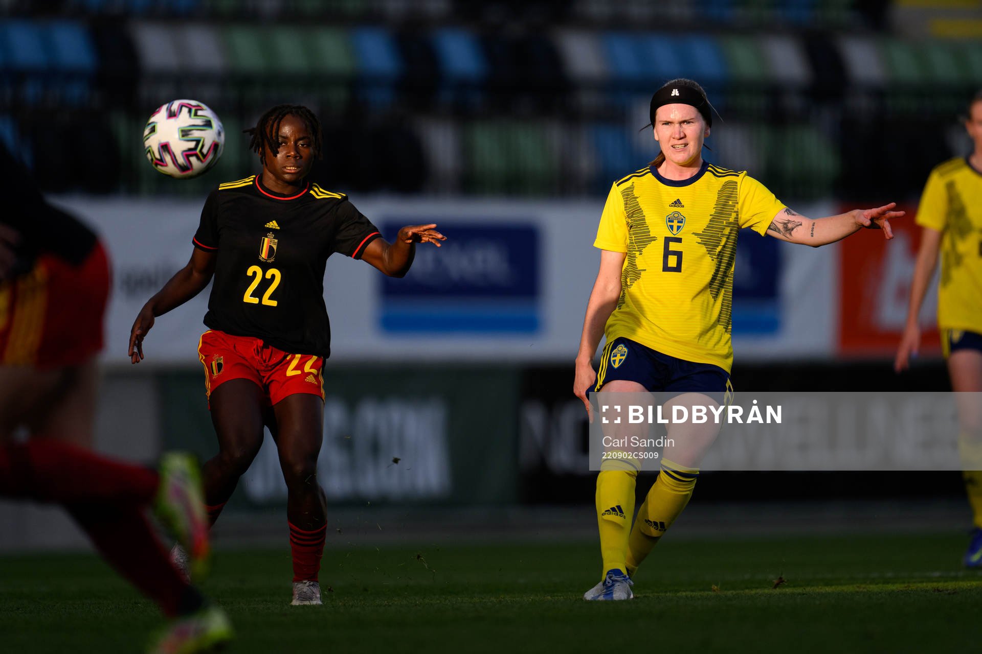 Welma Fon of Belgium and Linn Vickius of Sweden during the international friendly U23 football match between Sweden and Belgium on September 2, 2022 in Jönköping.