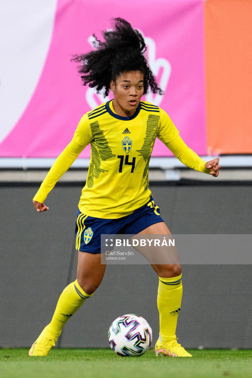 Evelina Duljan of Sweden