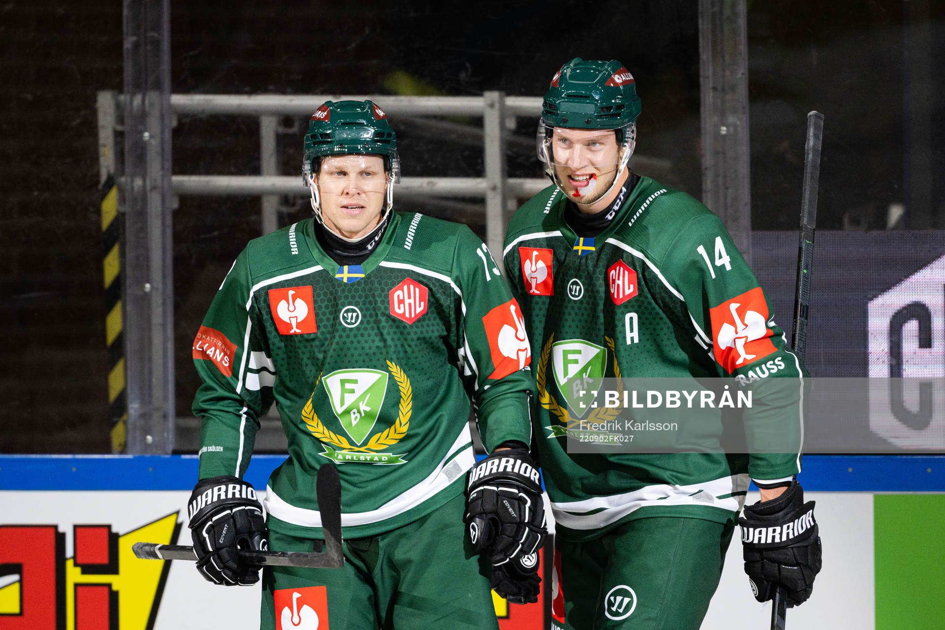 Daniel Viksten and Victor Ejdsell of Färjestad celebrate
