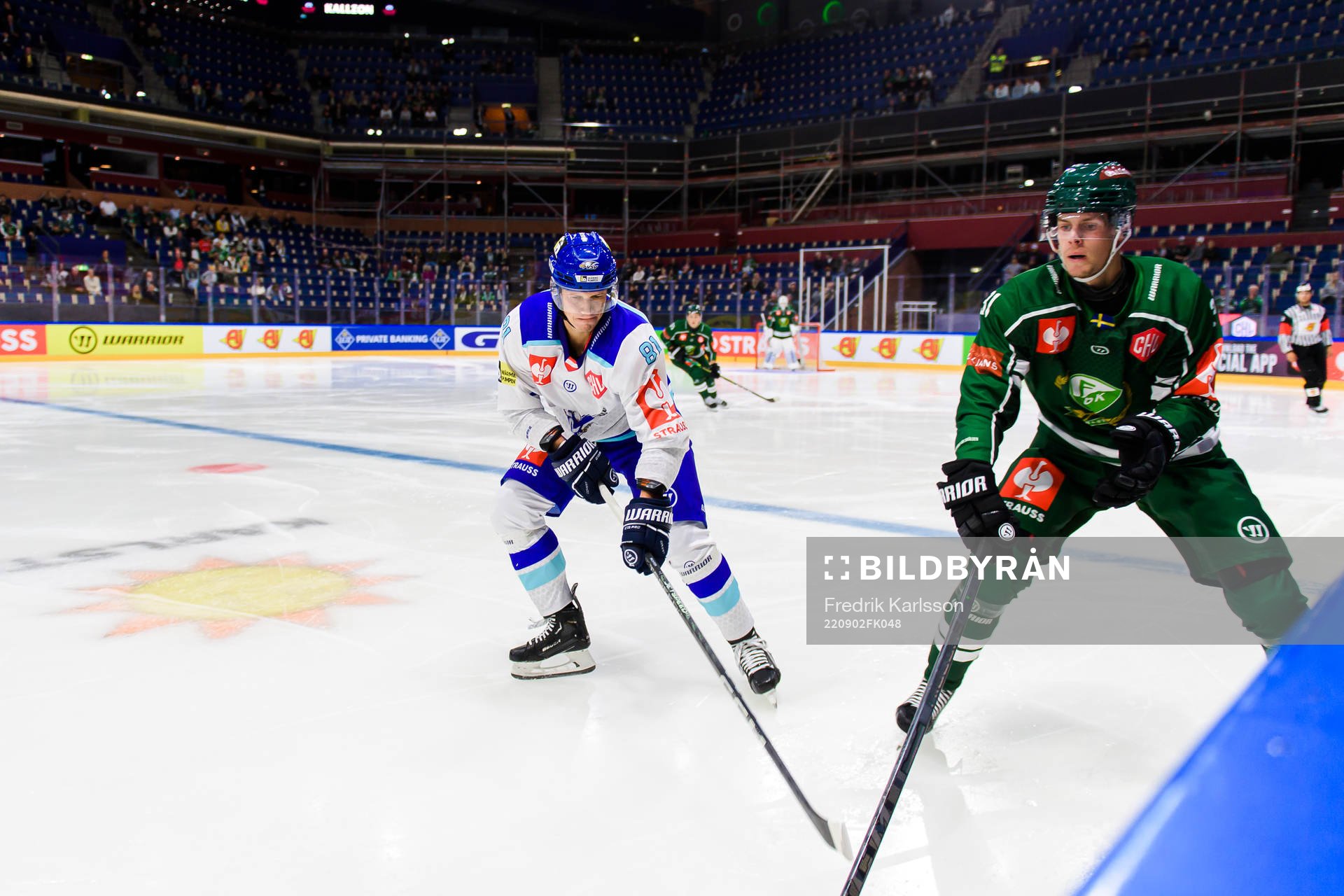 Villachs Marco Richter and Färjestads Carl Jakobsson