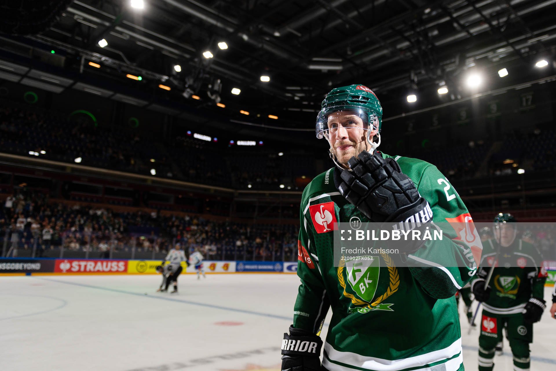 Per Åslund of Färjestad celebrate the 5-0 goal