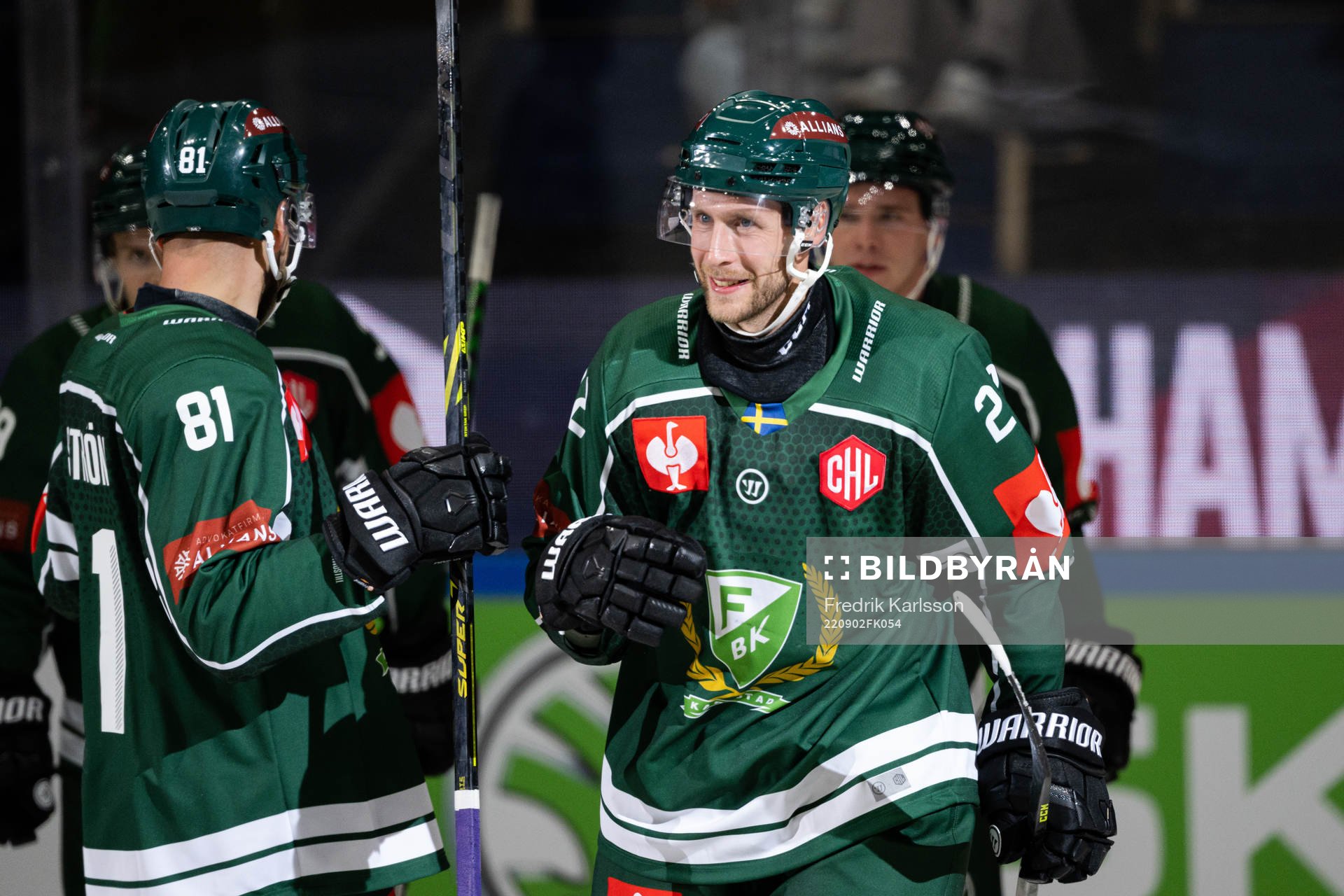 Per Åslund of Färjestad celebrate the 5-0 goal