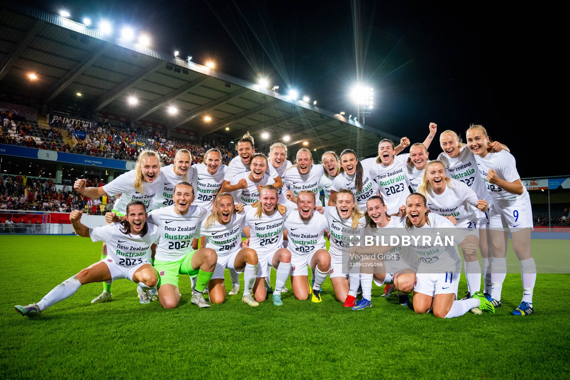 Players of Norway celebrate