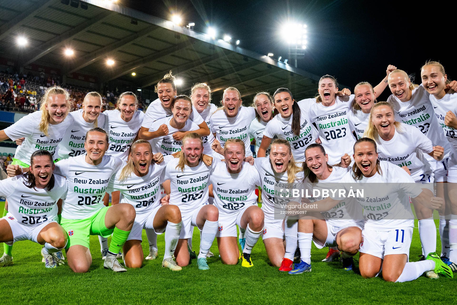 Players of Norway celebrate