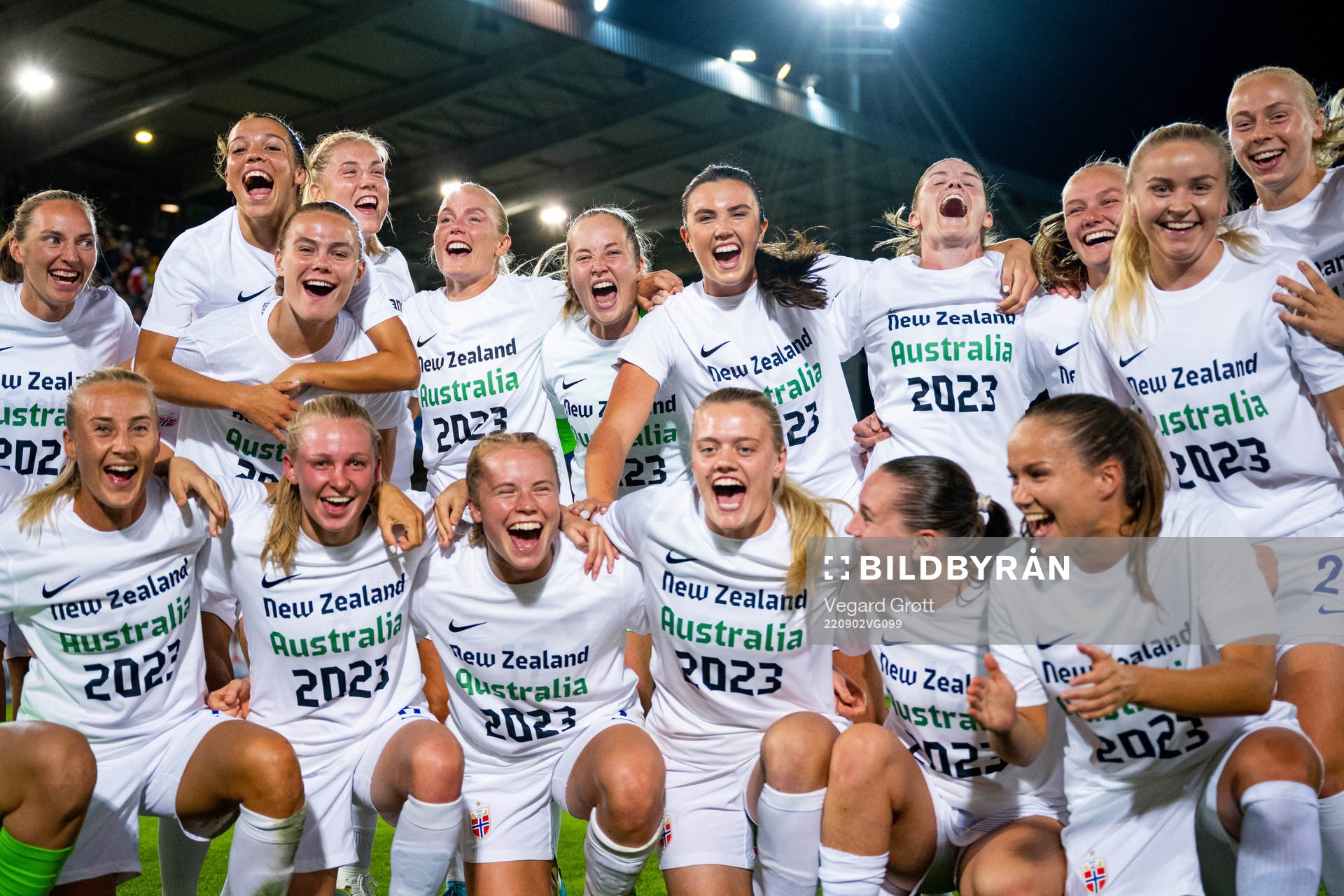Players of Norway celebrate