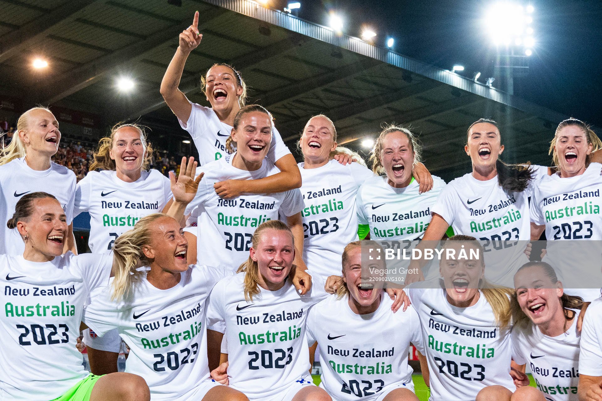 Players of Norway celebrate