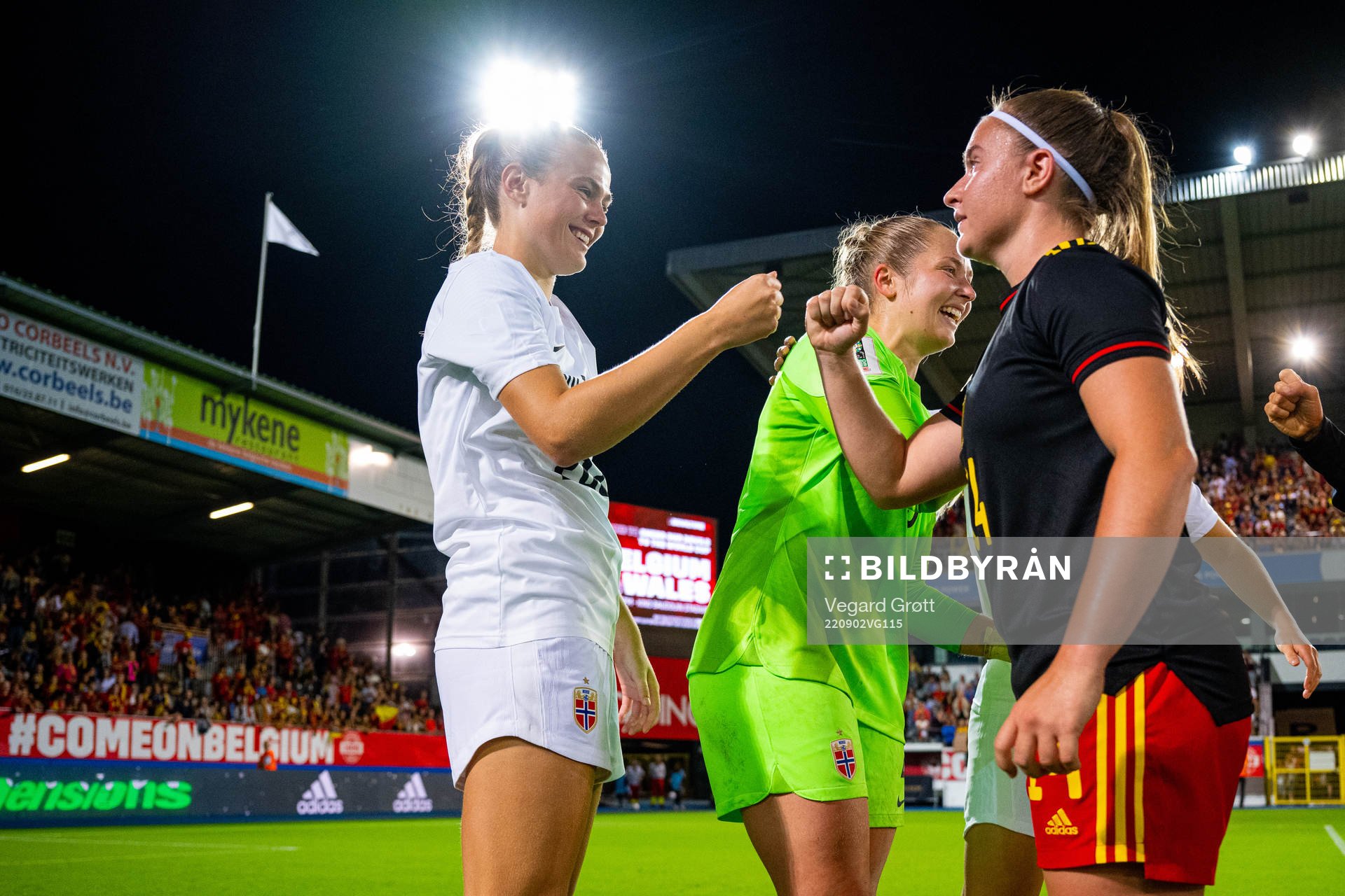 Marthine Østenstad of Norway, goalkeeper Aurora Mikalsen of Norway and Davinia Vanmechelen of Belgium after the FIFA Women's World Cup Qualifier football match between Belgium and Norway on September 2, 2022 in Leuven.
