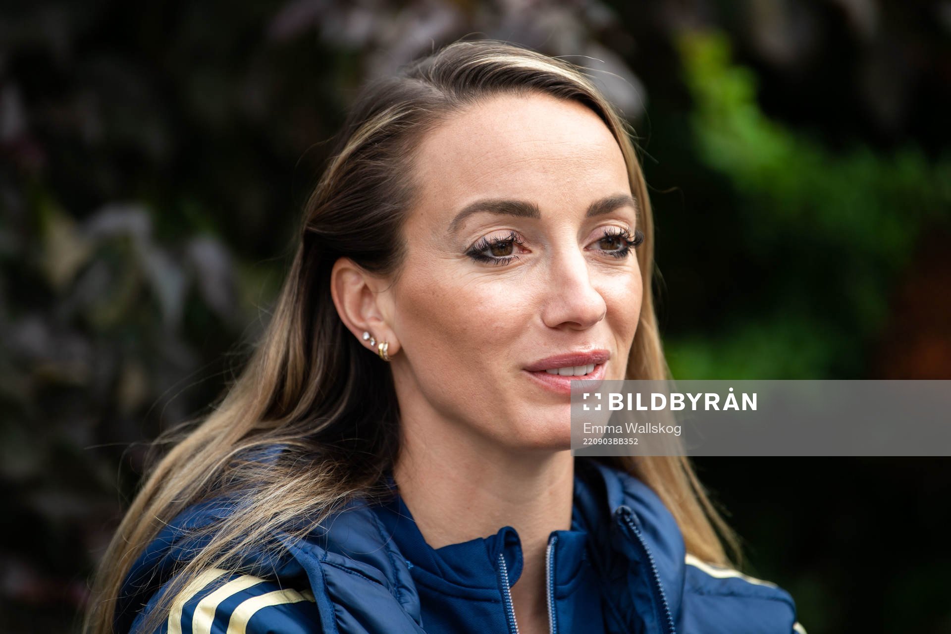 Kosovare Asllani is interviewed by the media