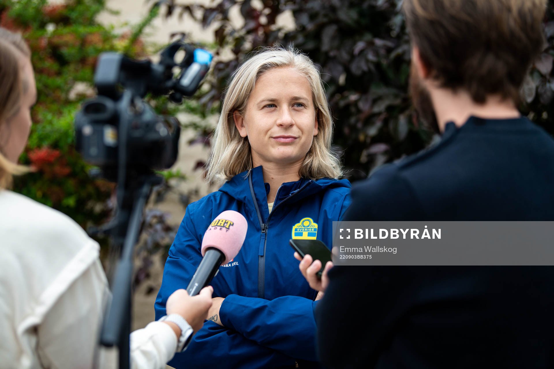 Filippa Curmark is interviewed by the media