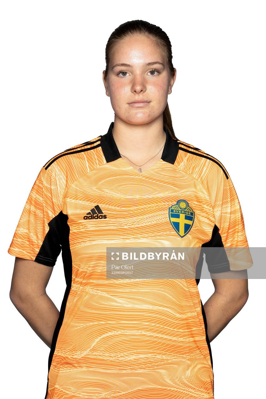 målvakt Elvira Björklund