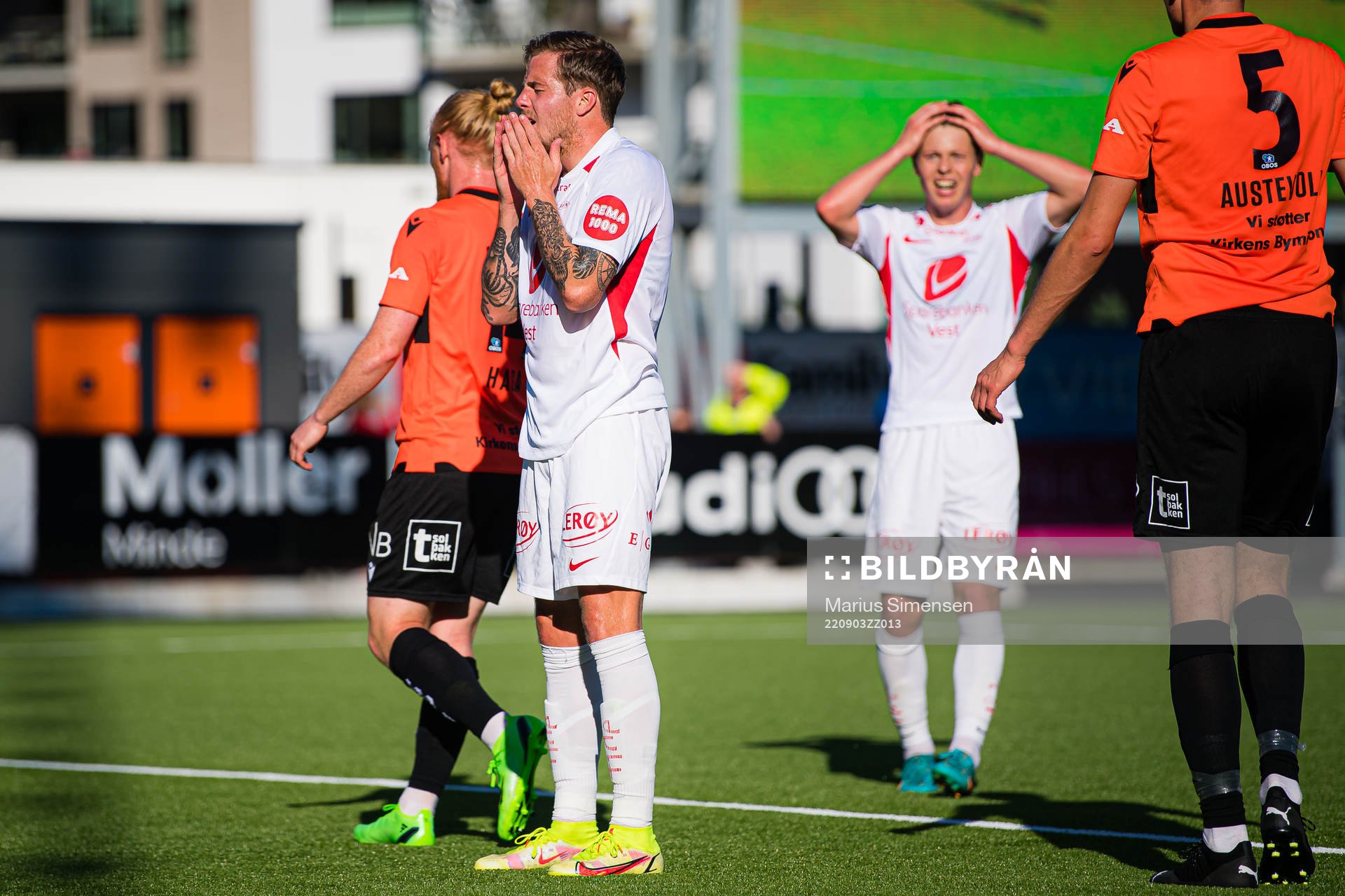 Frederik Lindbøg Børsting of Brann reacts
