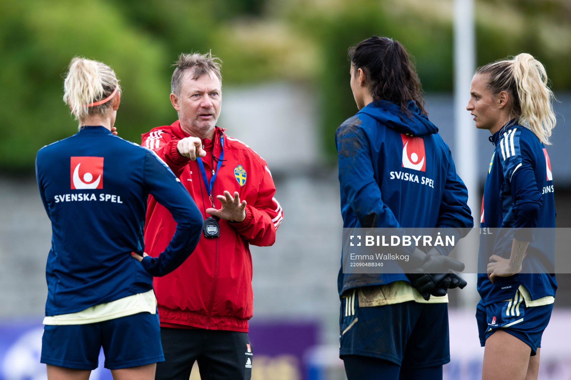 Emma Kullberg, Peter Gerhardsson, head coach, goalkeeper