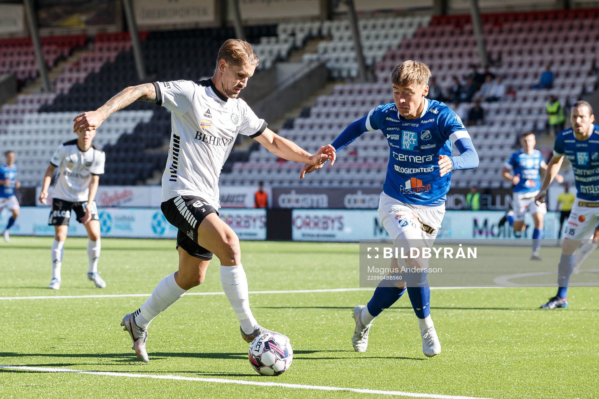 Örebros Daniel Björnkvist och Norrbys Pontus Eriksson