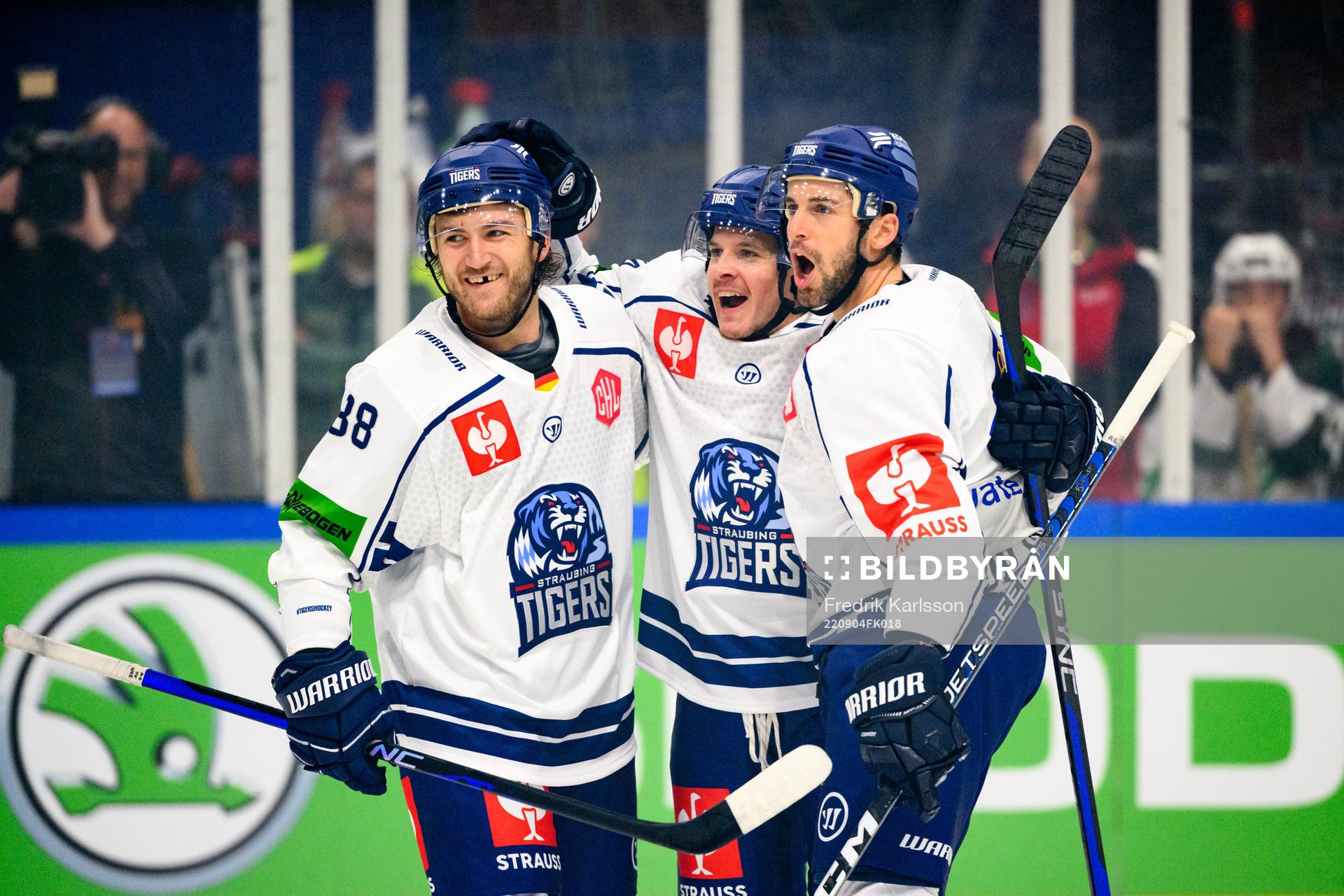 Travis St. Denis of Straubing Tigers celebrates