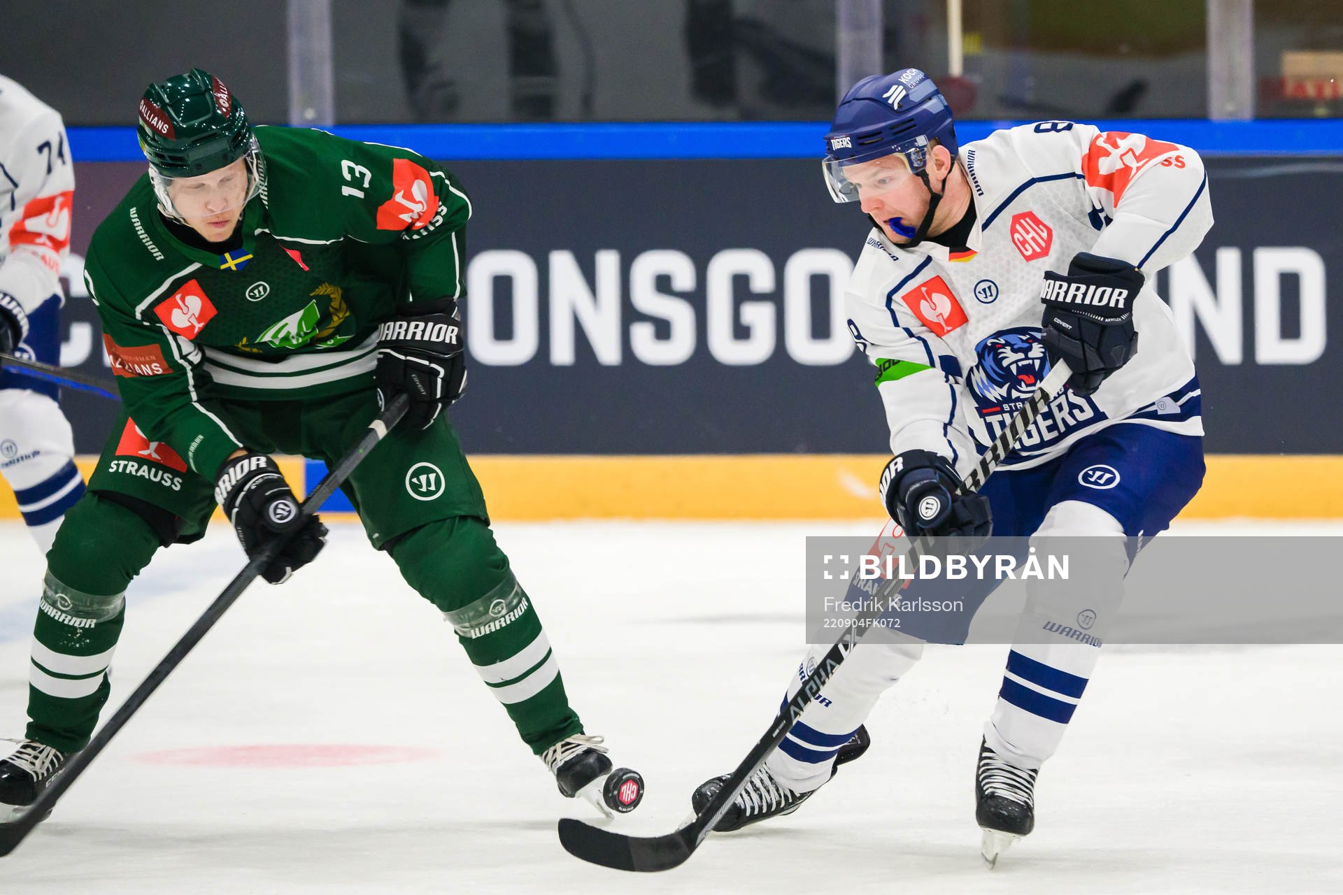 Färjestad Daniel Viksten and Straubing Tigers Mark Zengerle