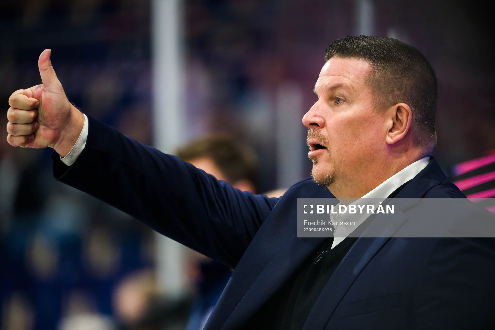 Straubing Tigers head coach Tom Pokel