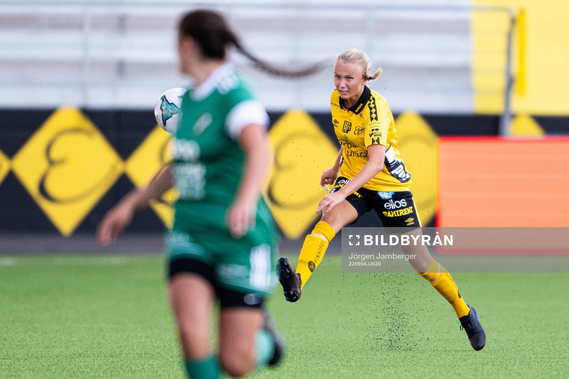 Elfsborgs Linn Sångberg under fotbollsmatchen i Div 2 Mellersta Götaland mellan Elfsborg och Våmb den 4 september 2022 i Borås.
