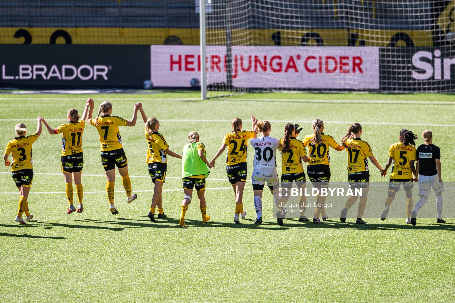 Elfsborgs spelare tackar supportrar