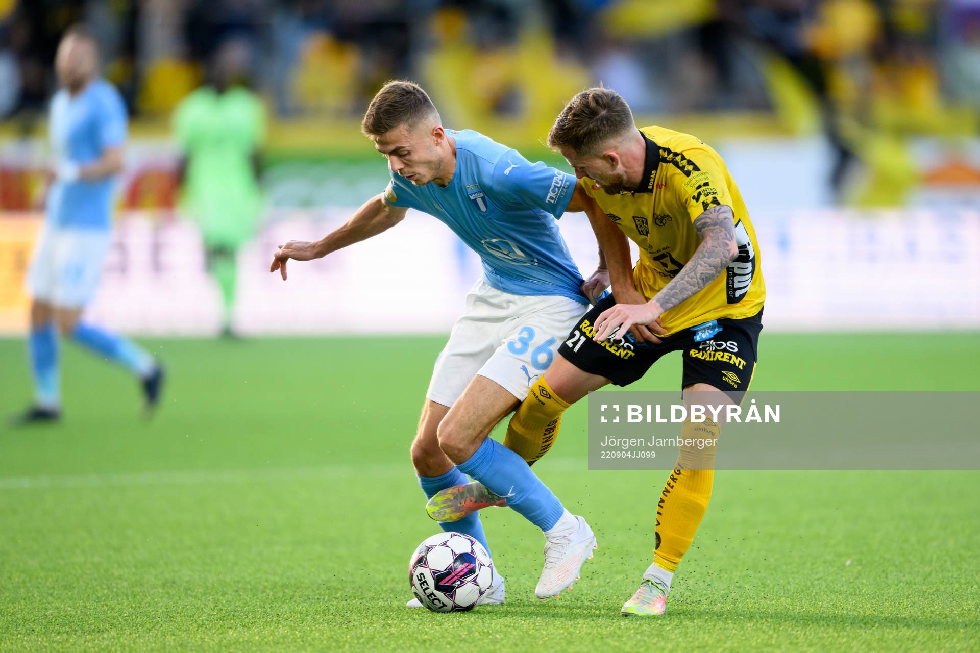 Malmö FFs Patriot Sejdiu och Elfsborgs Rasmus Alm