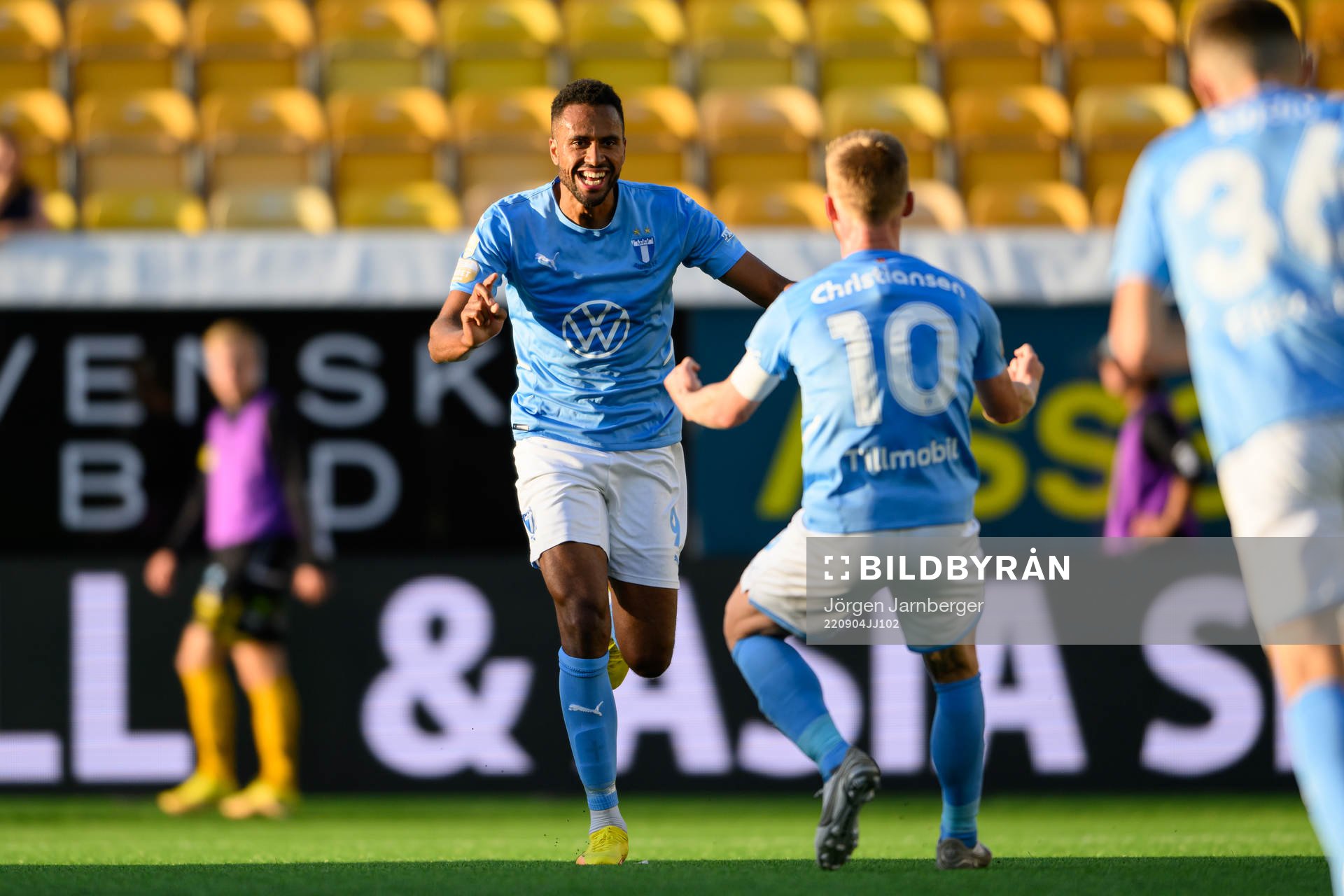 Malmö FFs Isaac Kiese Thelin jublar