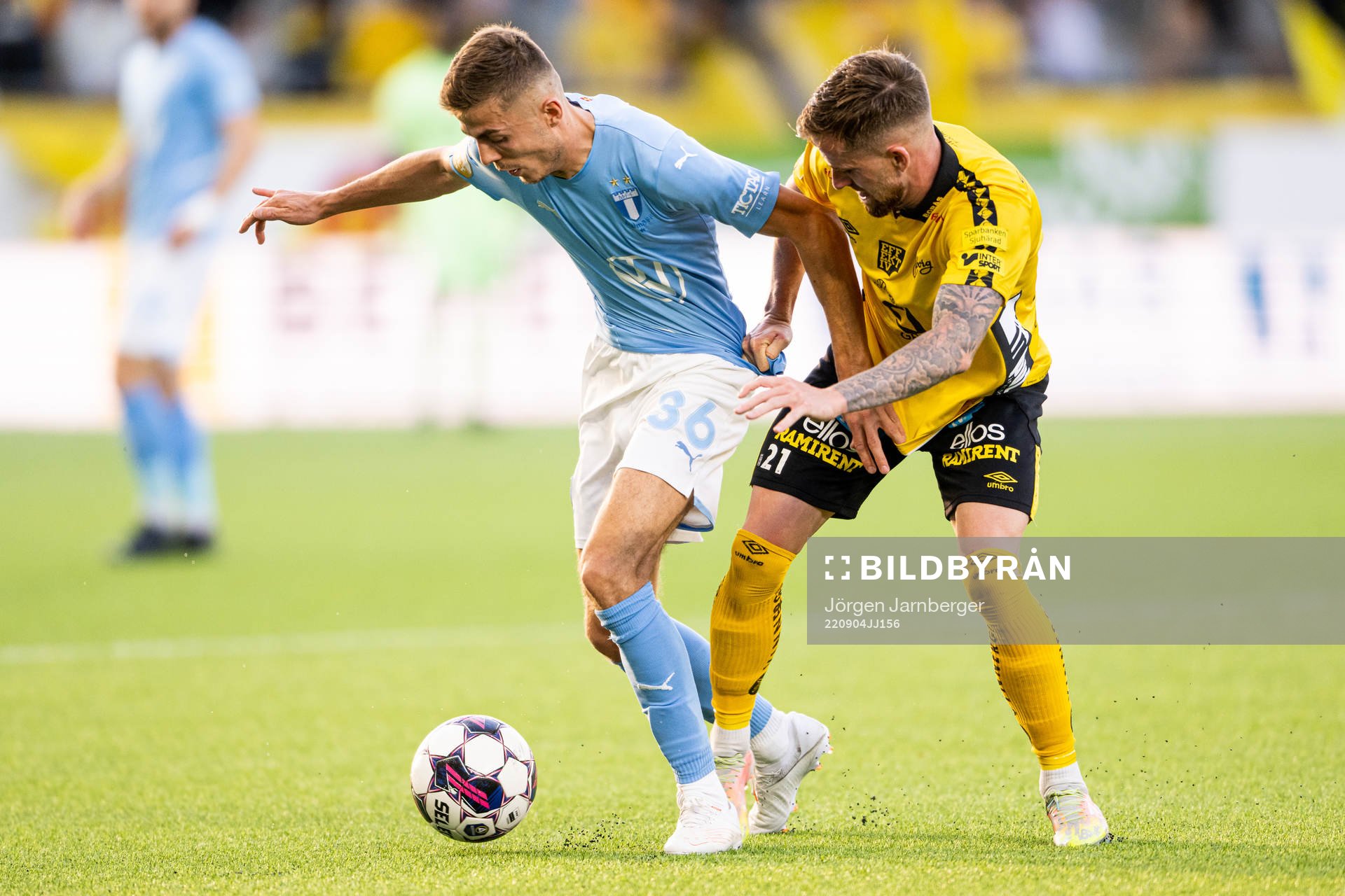 Malmö FFs Patriot Sejdiu och Elfsborgs Rasmus Alm