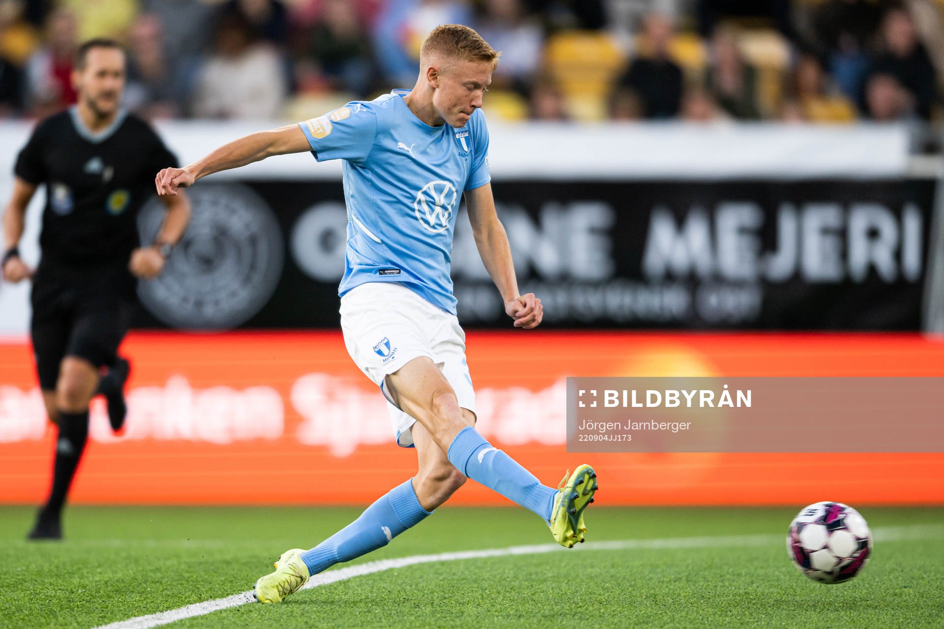 Malmö FFs Hugo Larsson under fotbollsmatchen i Allsvenskan mellan Elfsborg och Malmö FF den 4 september 2022 i Borås. 