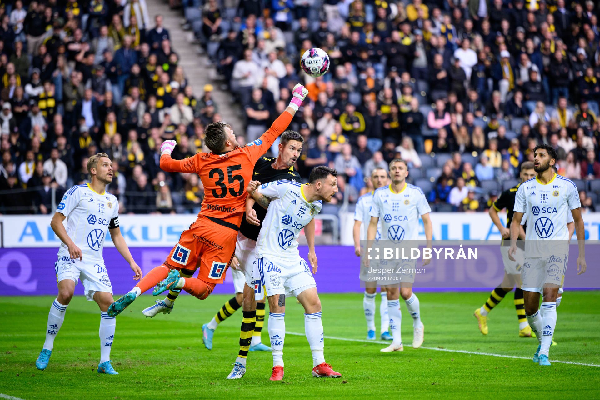 GIF Sundsvalls målvakt Oscar Jonsson och Alexander