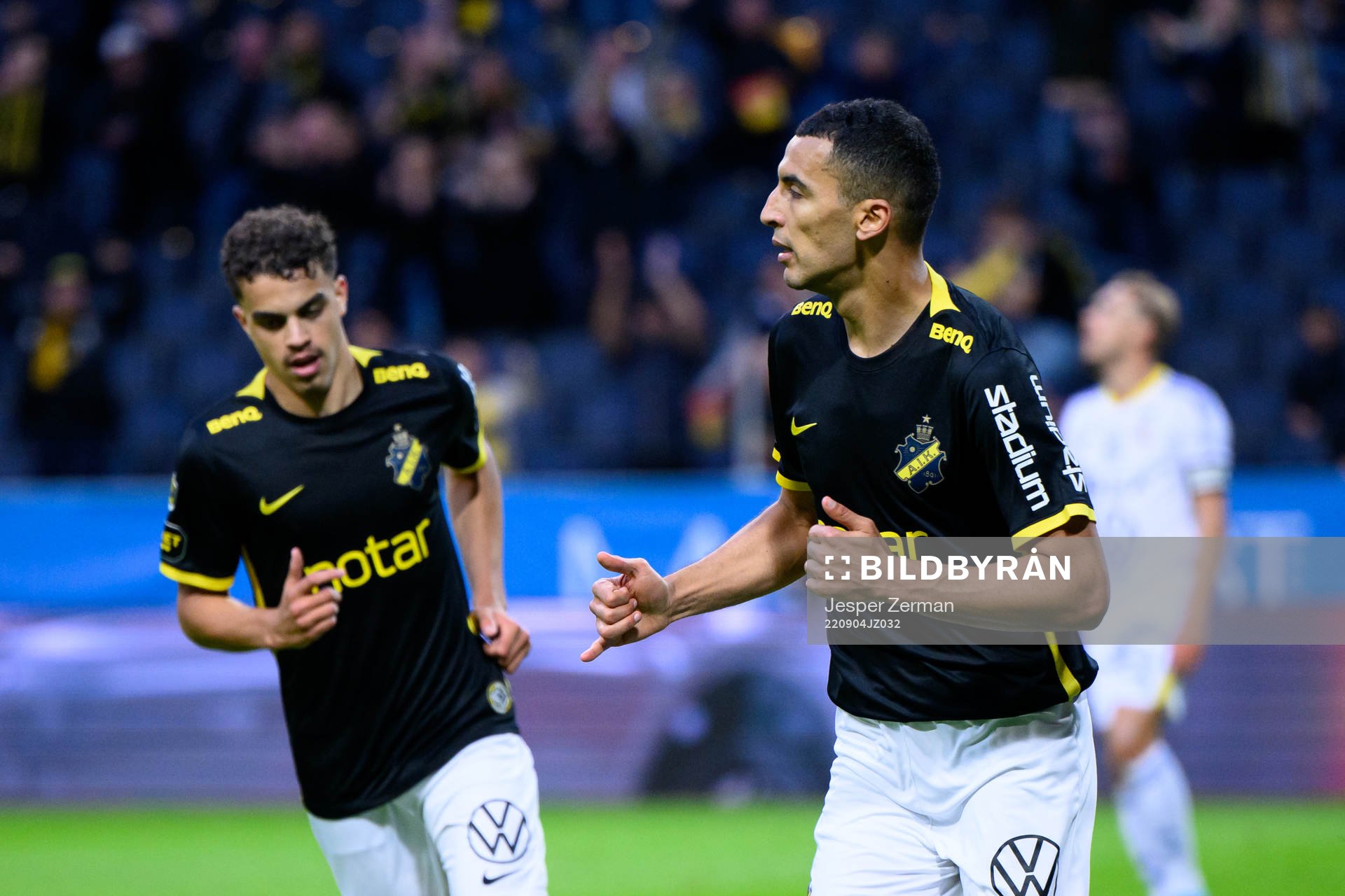 AIKs Nabil Bahoui jublar efter 2-0 under fotbollsmatchen i Allsvenskan mellan AIK och GIF Sundsvall den 4 september 2022 i Stockholm. 